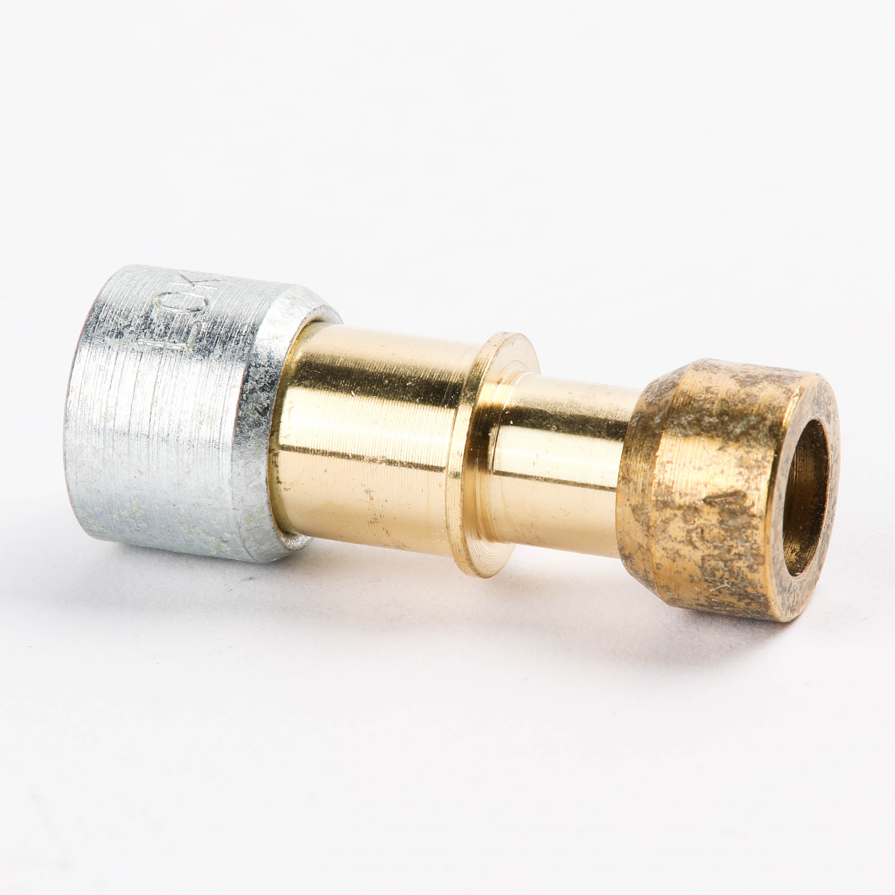 WR97X33345 - 10.5MM X 8MM BRASS REDUCER