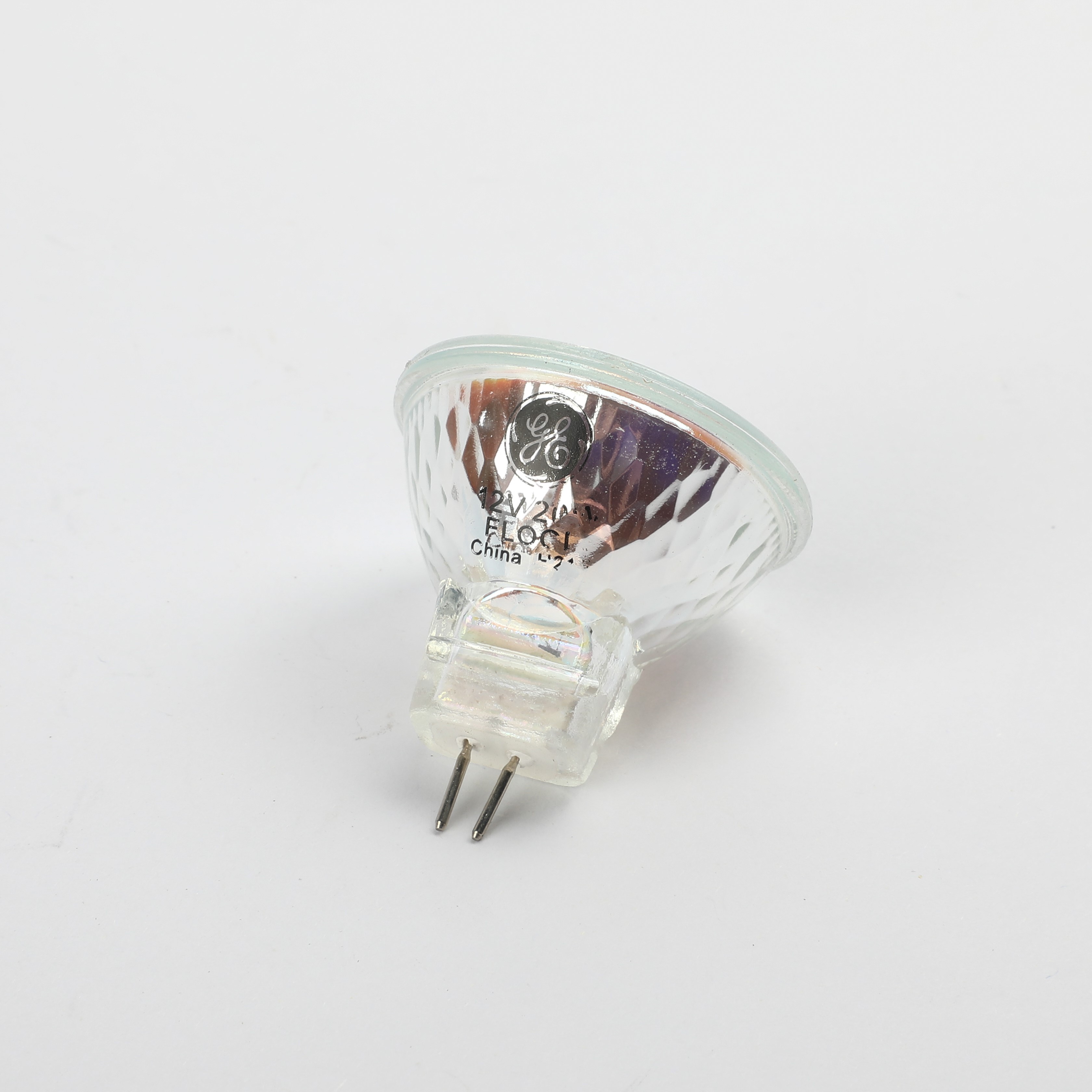 WR02X32331 HALOGEN LIGHT BULB