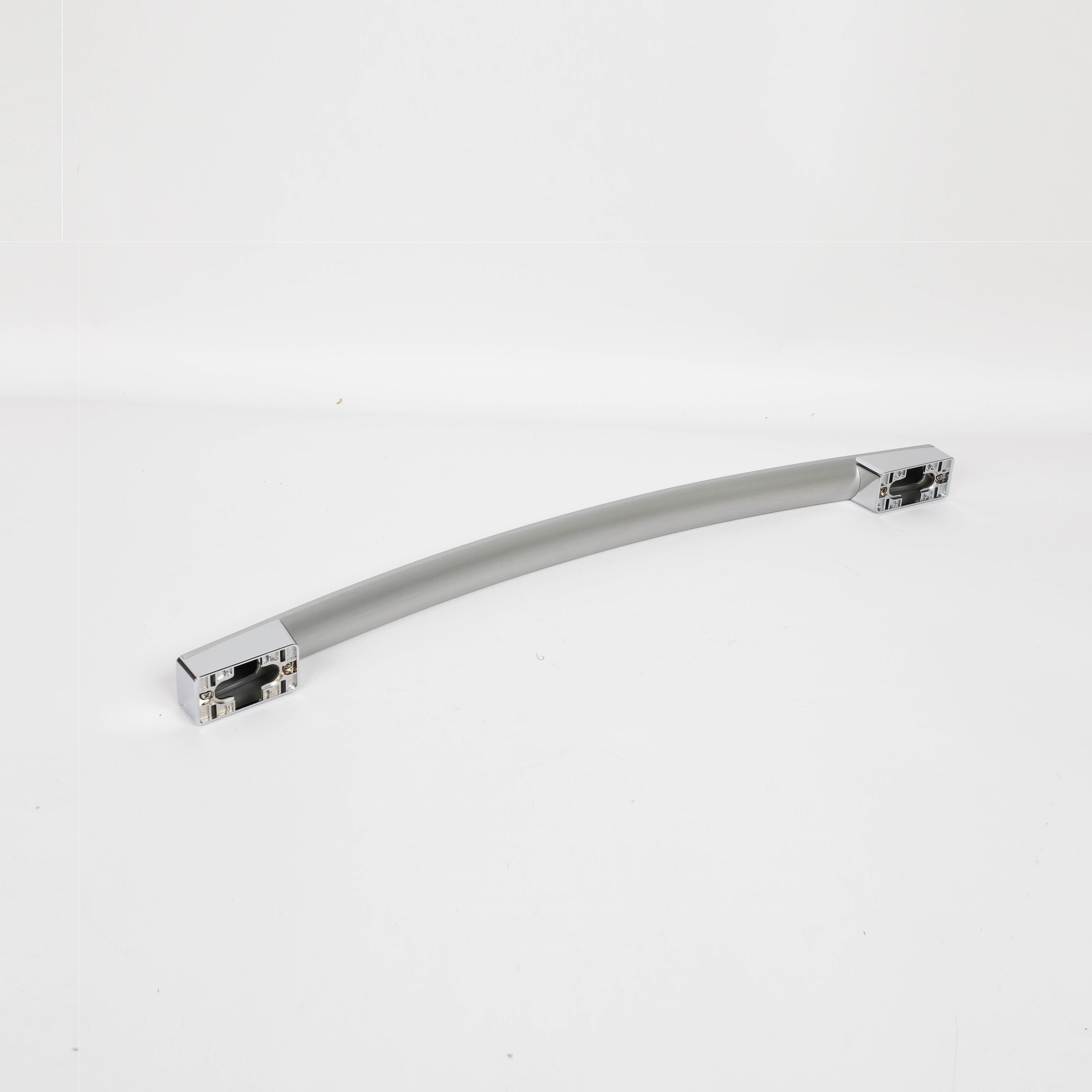 WR12X37505 - SS FREEZER DOOR HANDLE