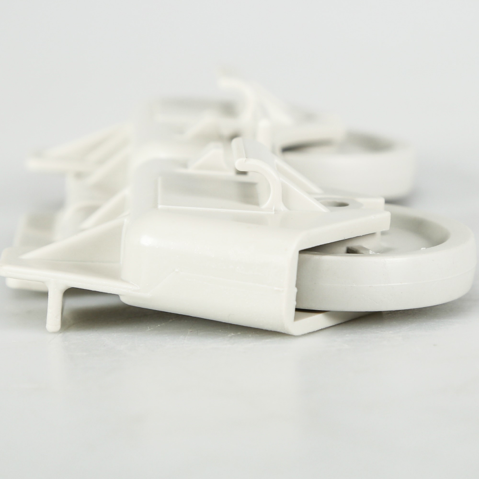 WP8268645 Whirlpool Dishwasher Lower Dishrack Roller Assembly