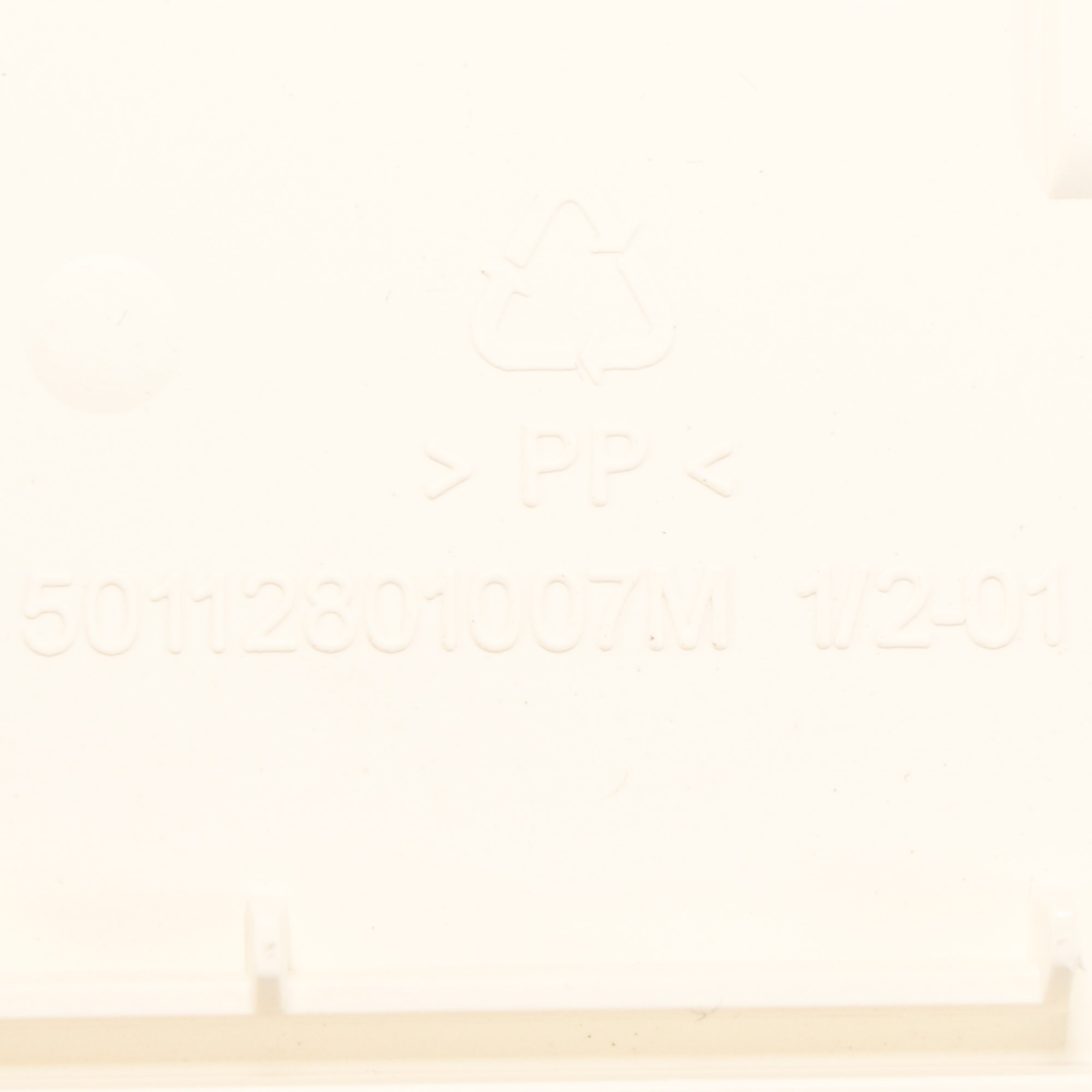 5304498696 #VP#COVER