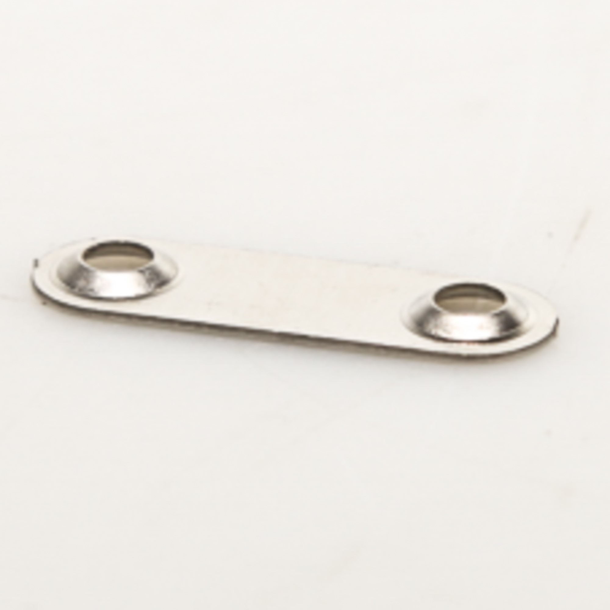WE1M569 STRIKE PLATE