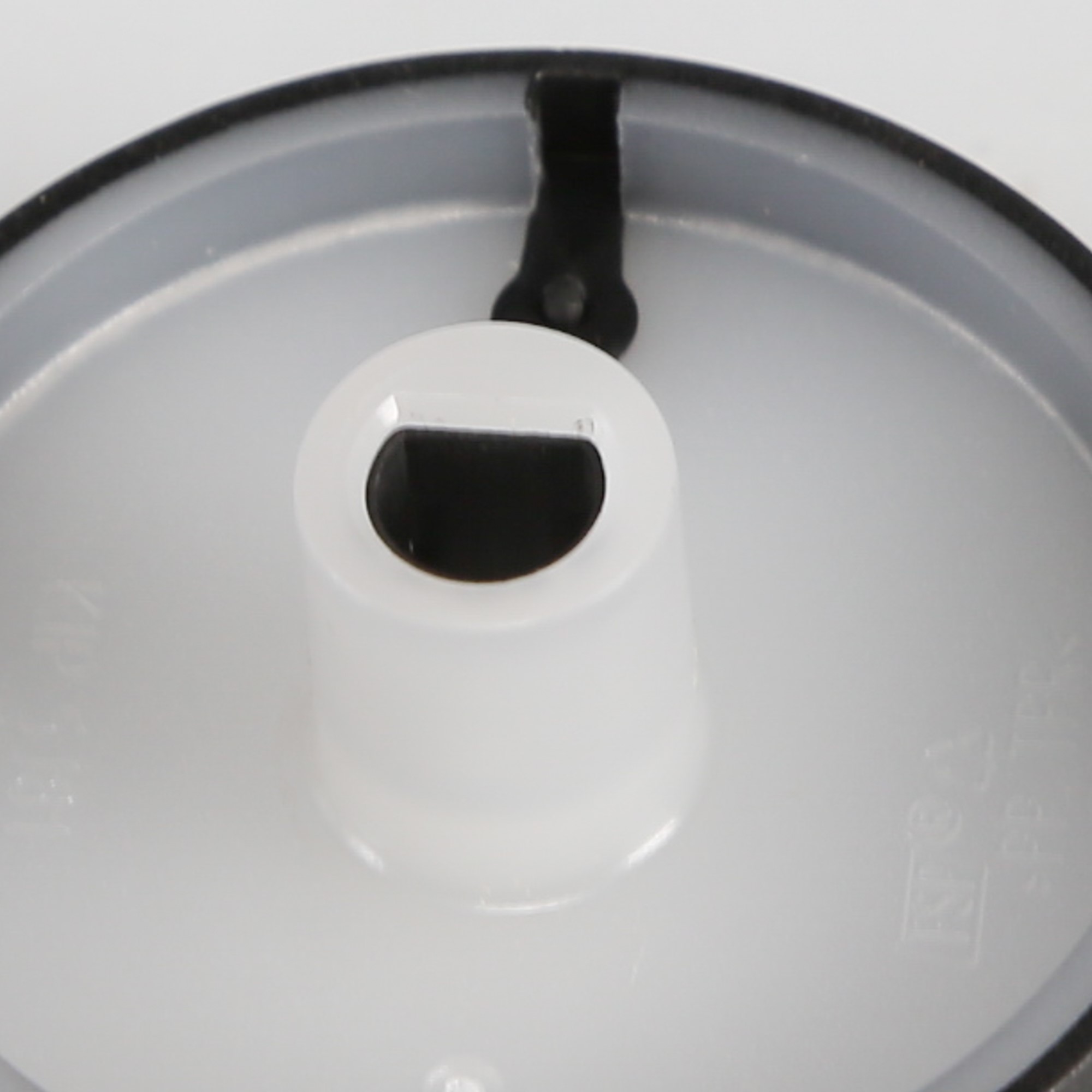 W11176265 - KNOB