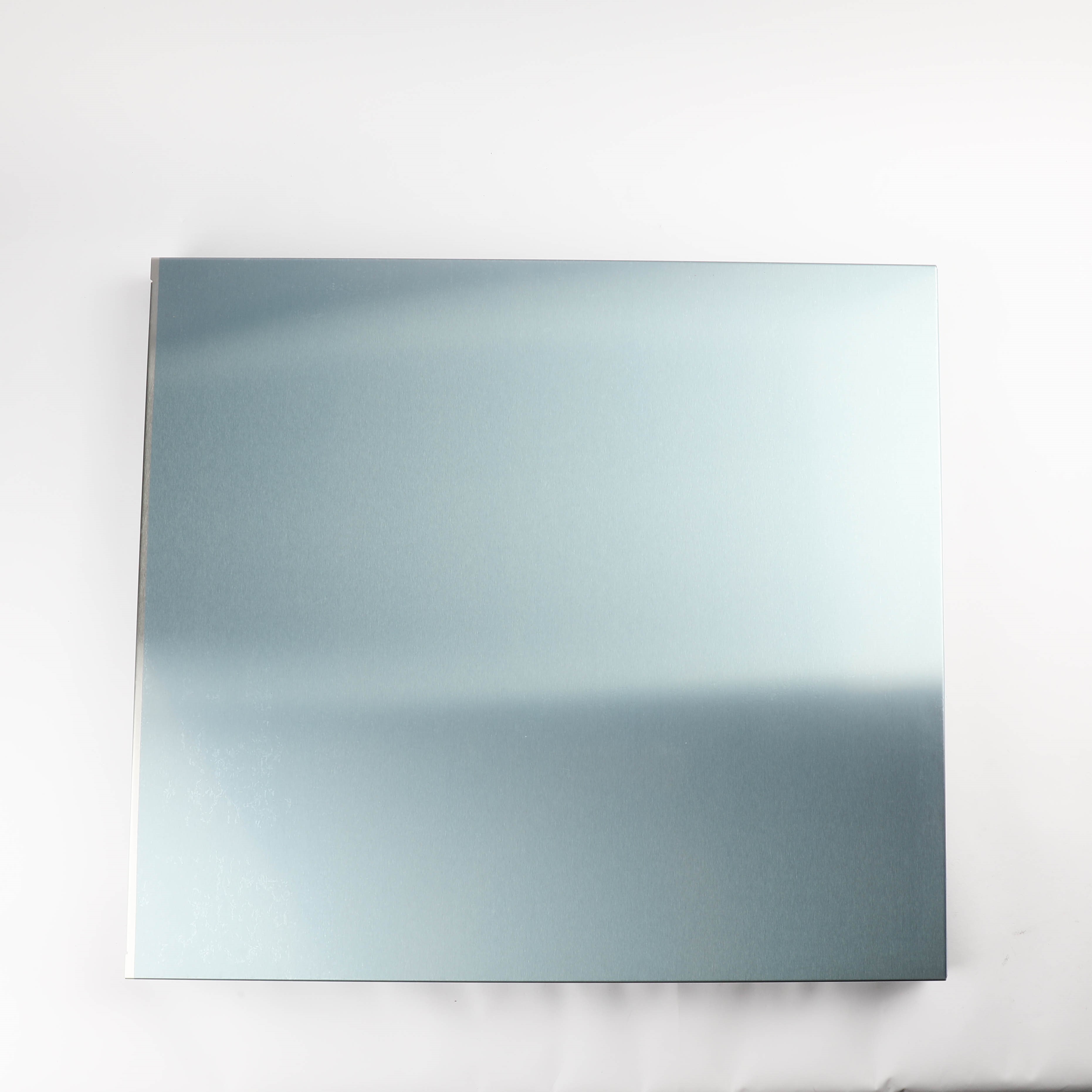 00683046 DOOR-OUTER