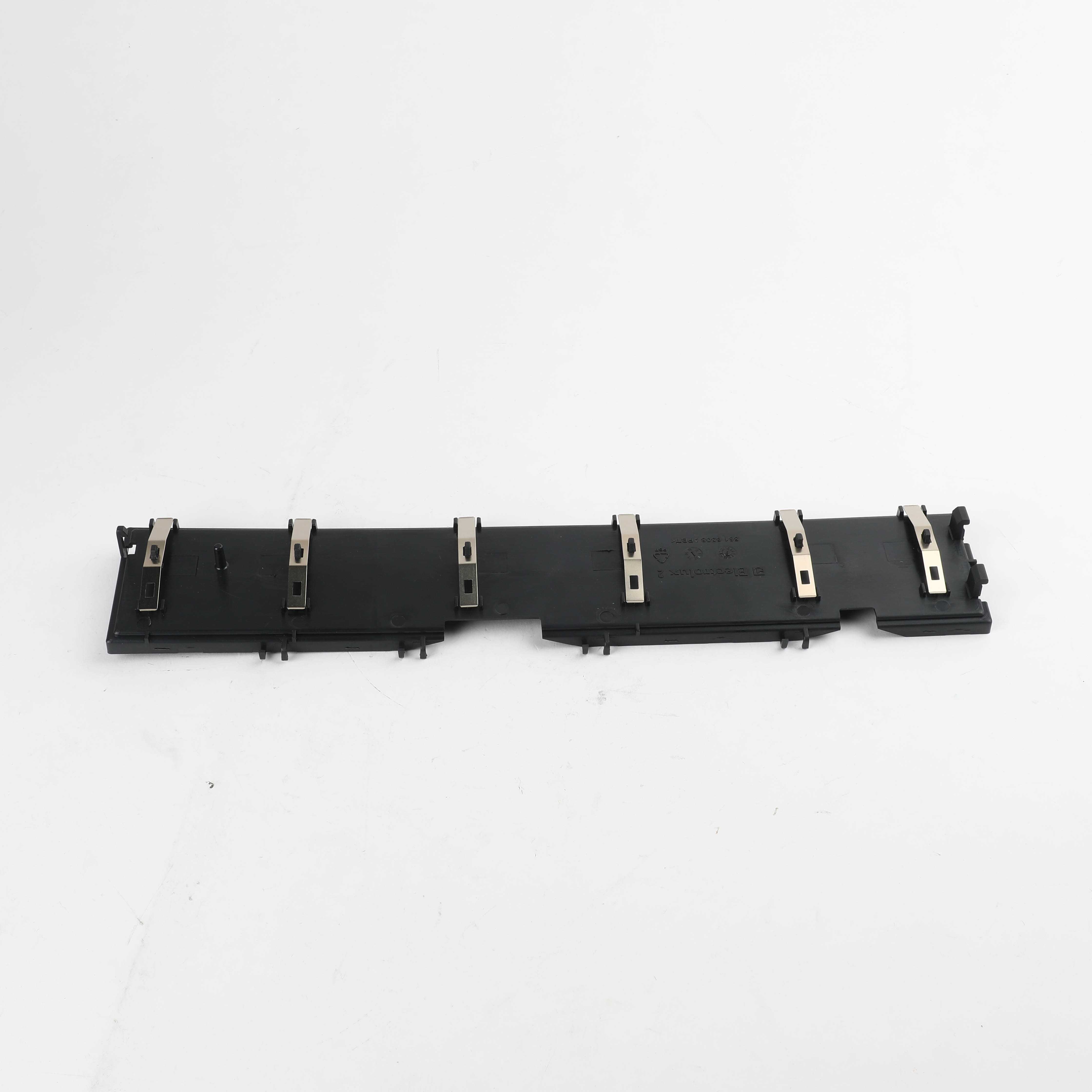 561630814 - CARRIER