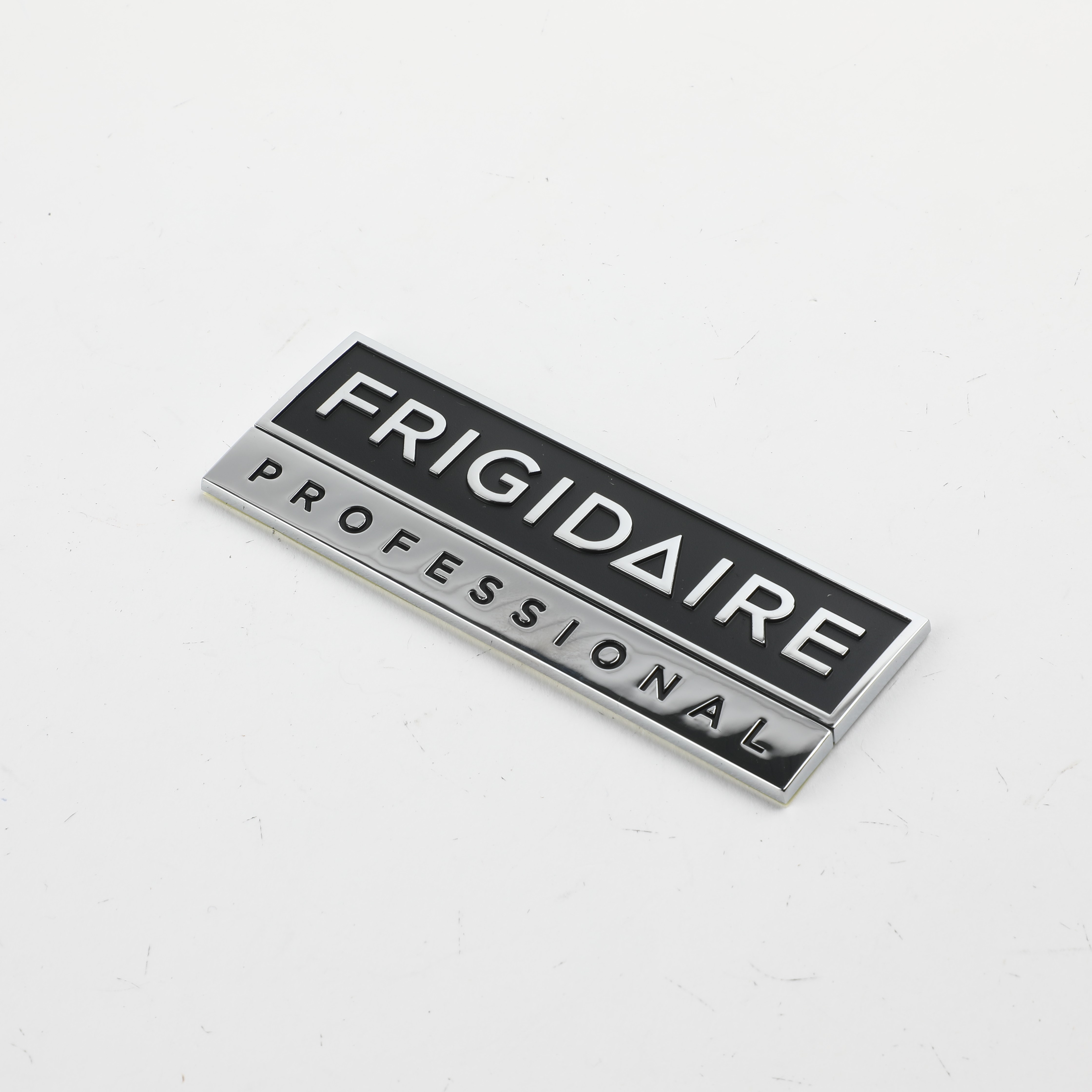 809108704 Frigidaire Refrigerator Badge