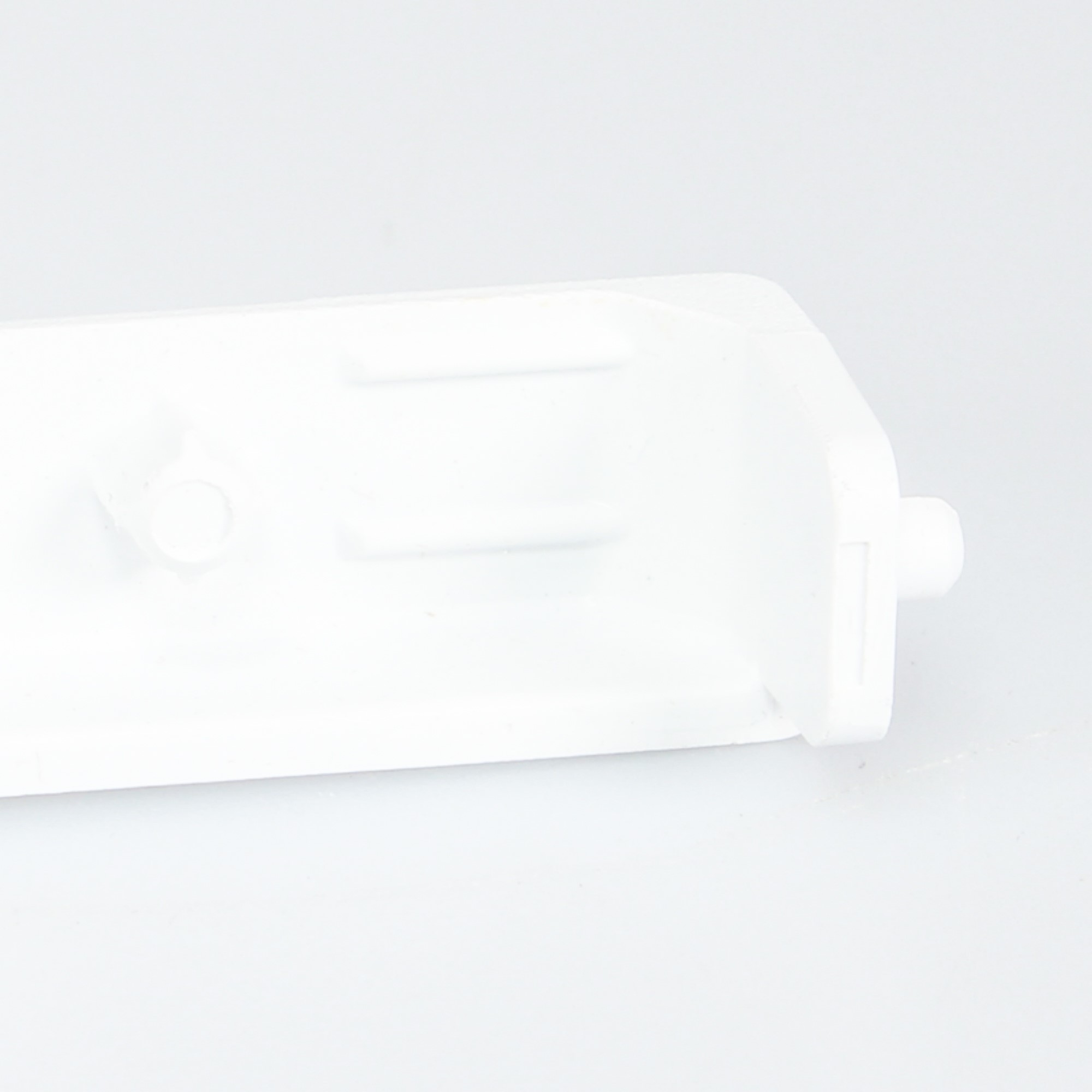 WP8523172 Whirlpool Door Trim Left