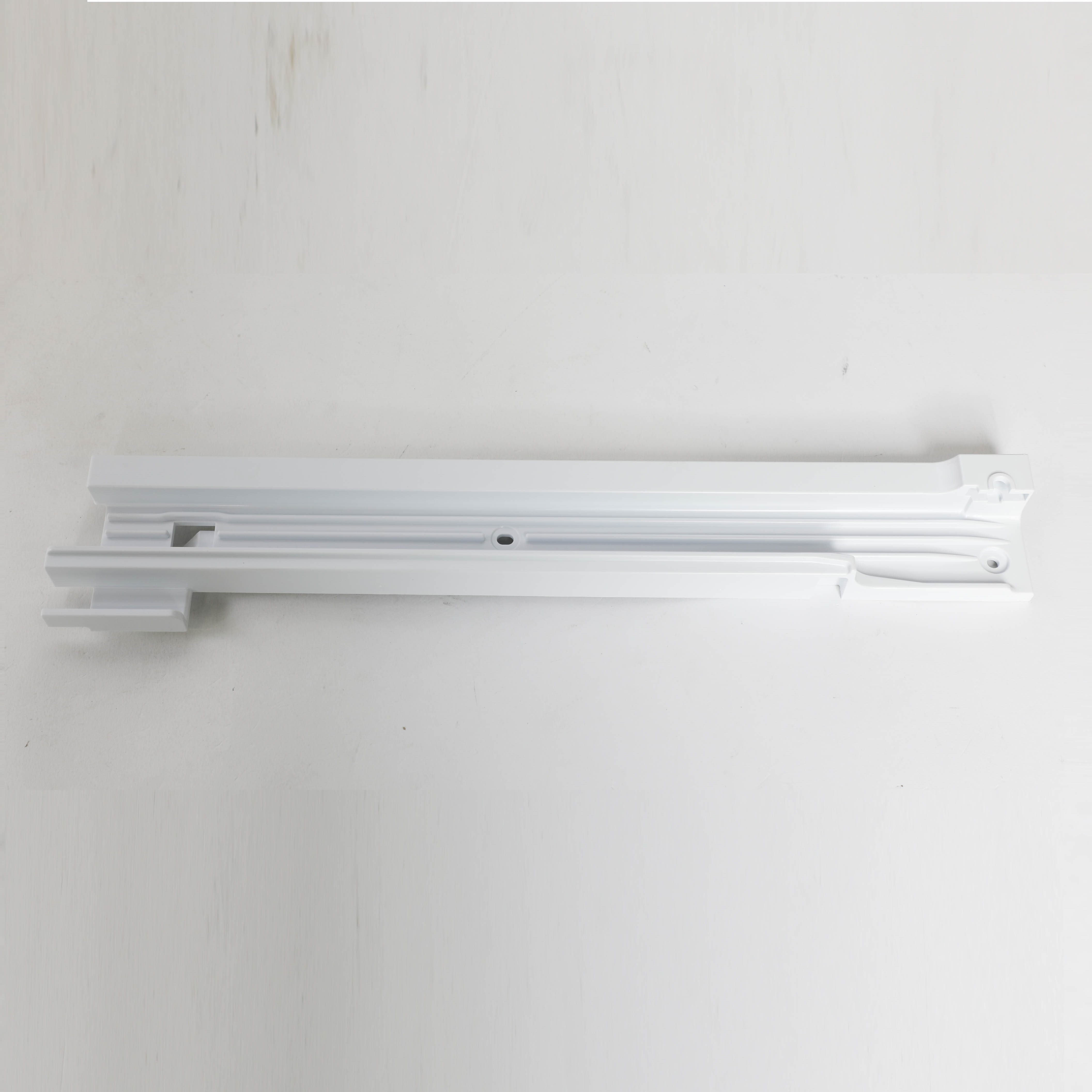 DA61-03172A RAIL-VEG L;AW,HIPS,COOL WHITE,HG-1760S
