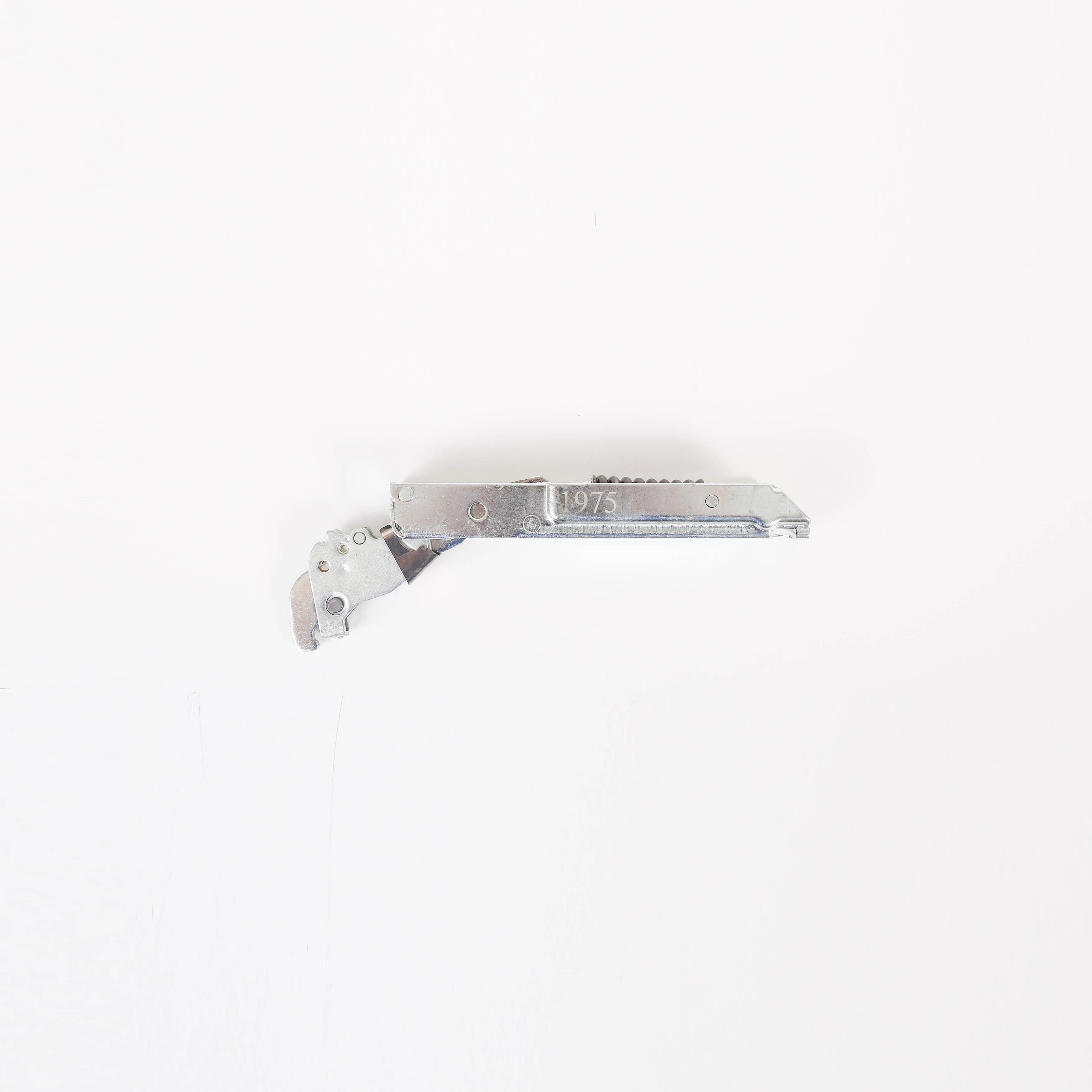 12033475 DOOR HINGE