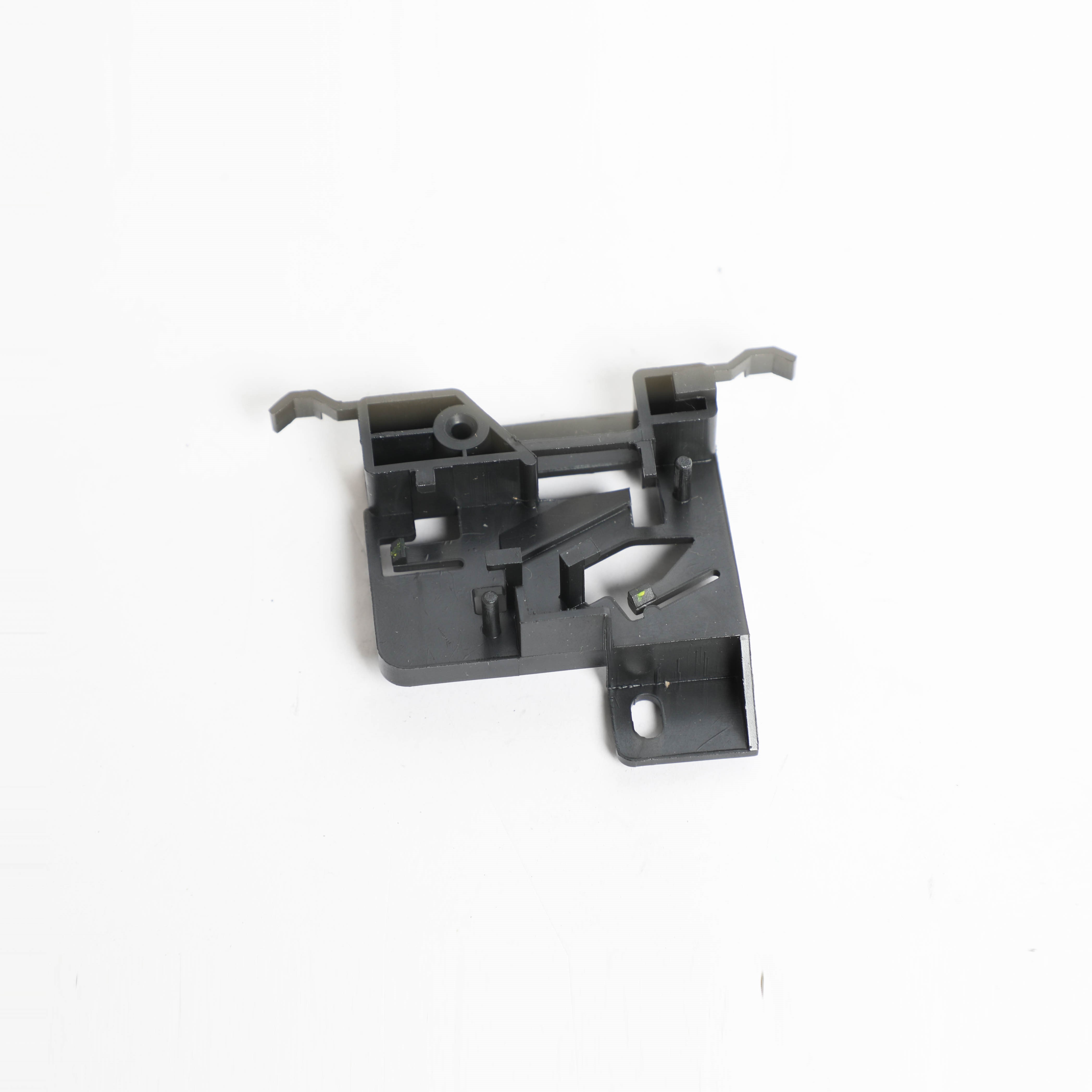 12050844 LATCH