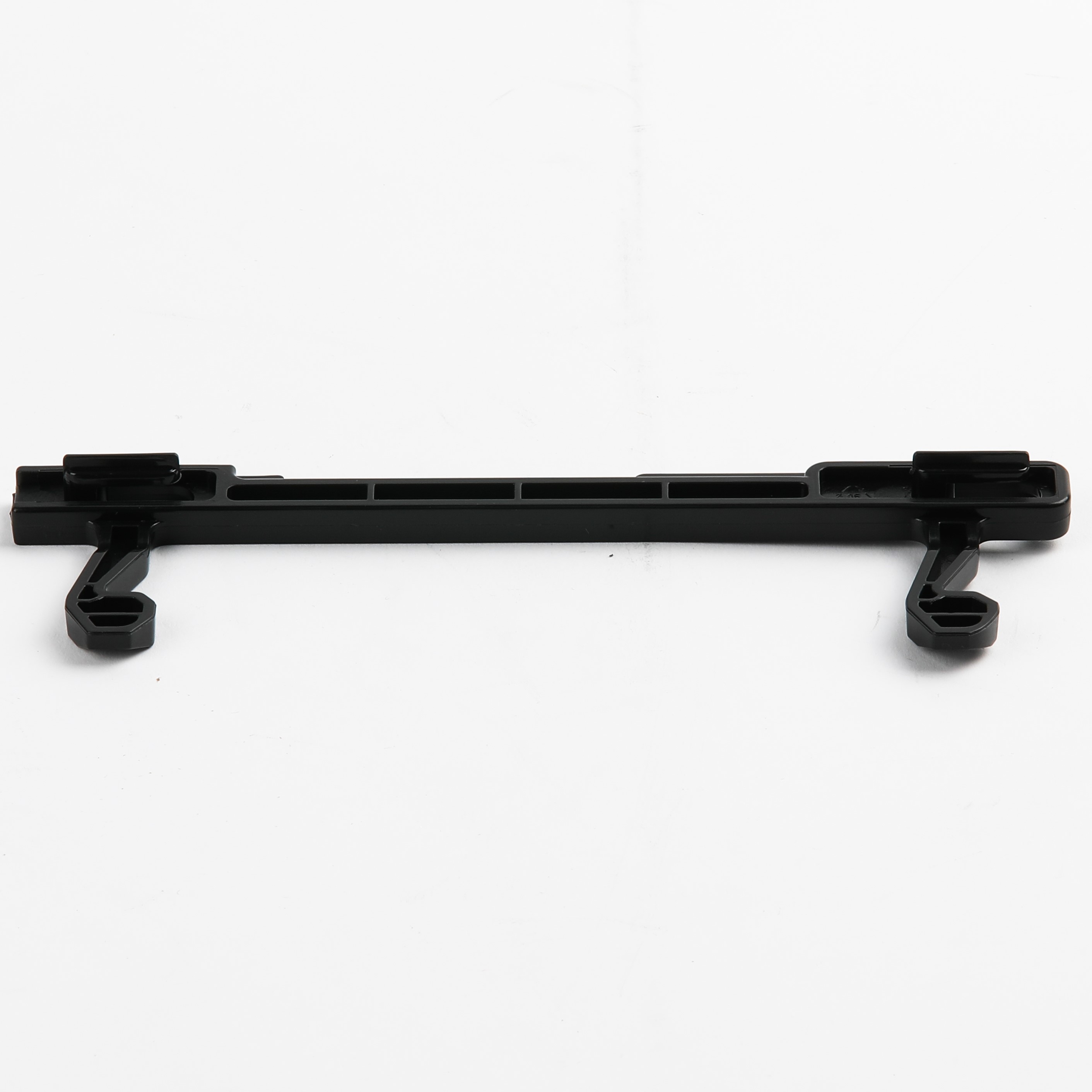 5304519330 LATCH ASSEMBLY