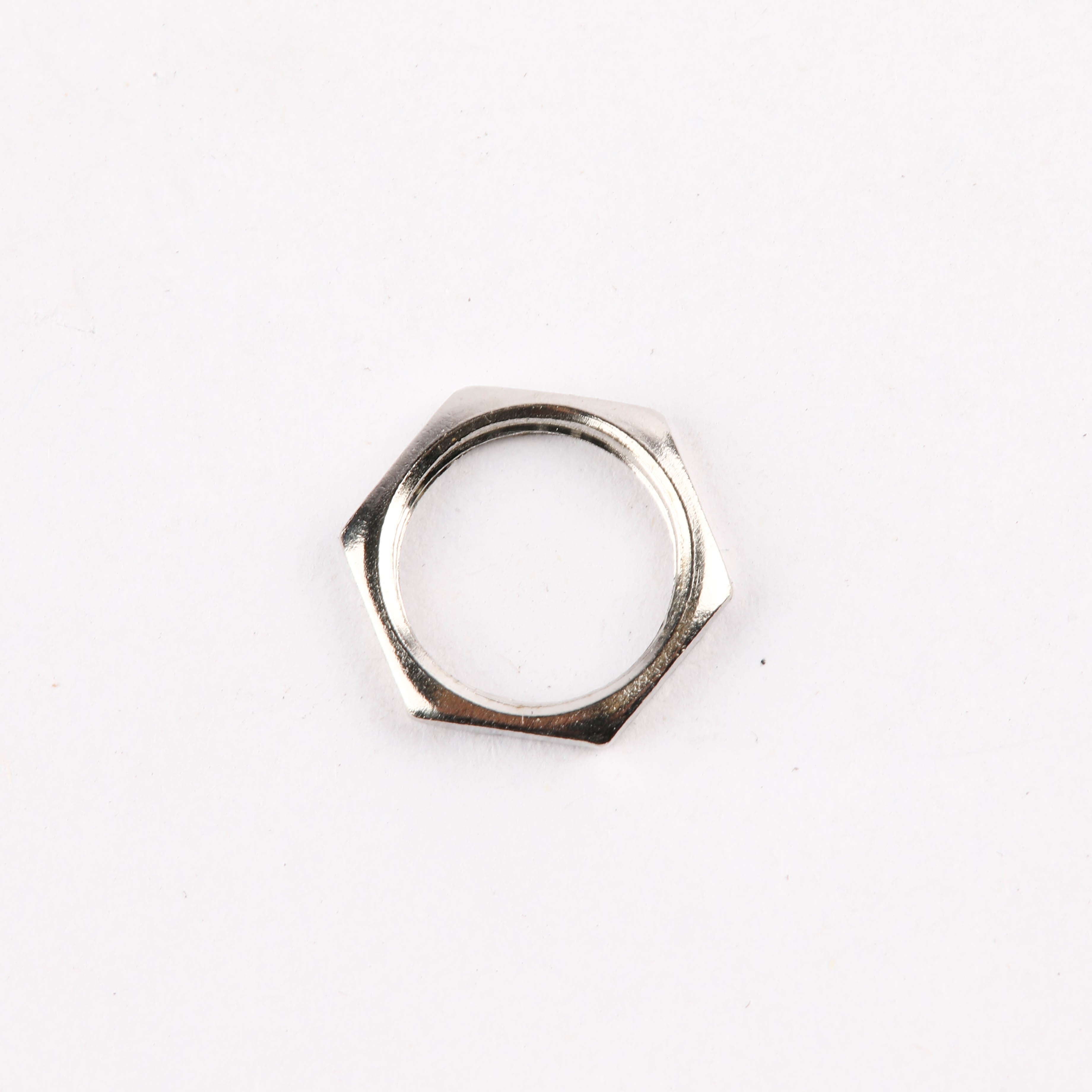 52947 NUT HEX 15/32-32