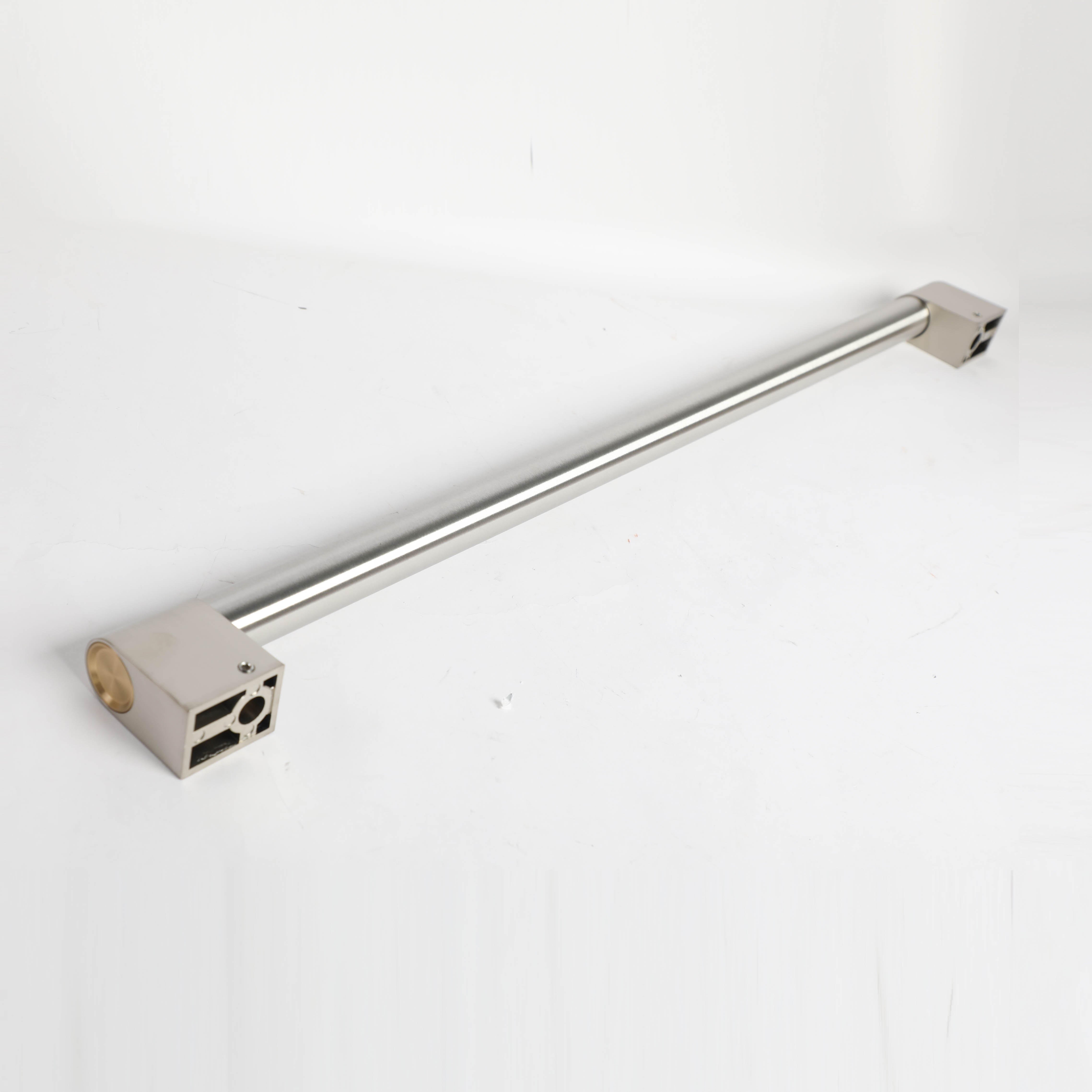WB15X35305 STAINLESS HANDLE W/O LOGO