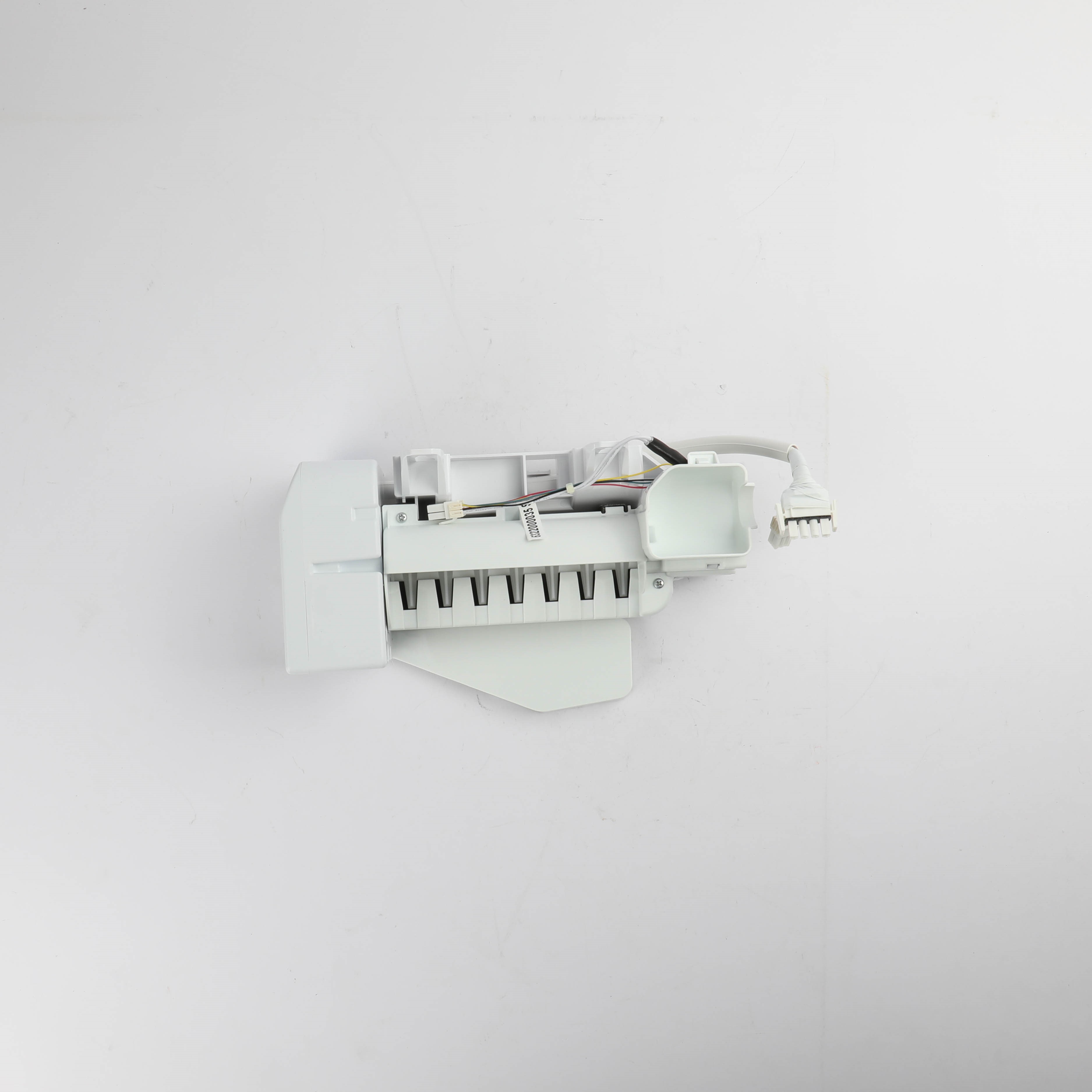 WR30X39346 GE Refrigerator Icemaker