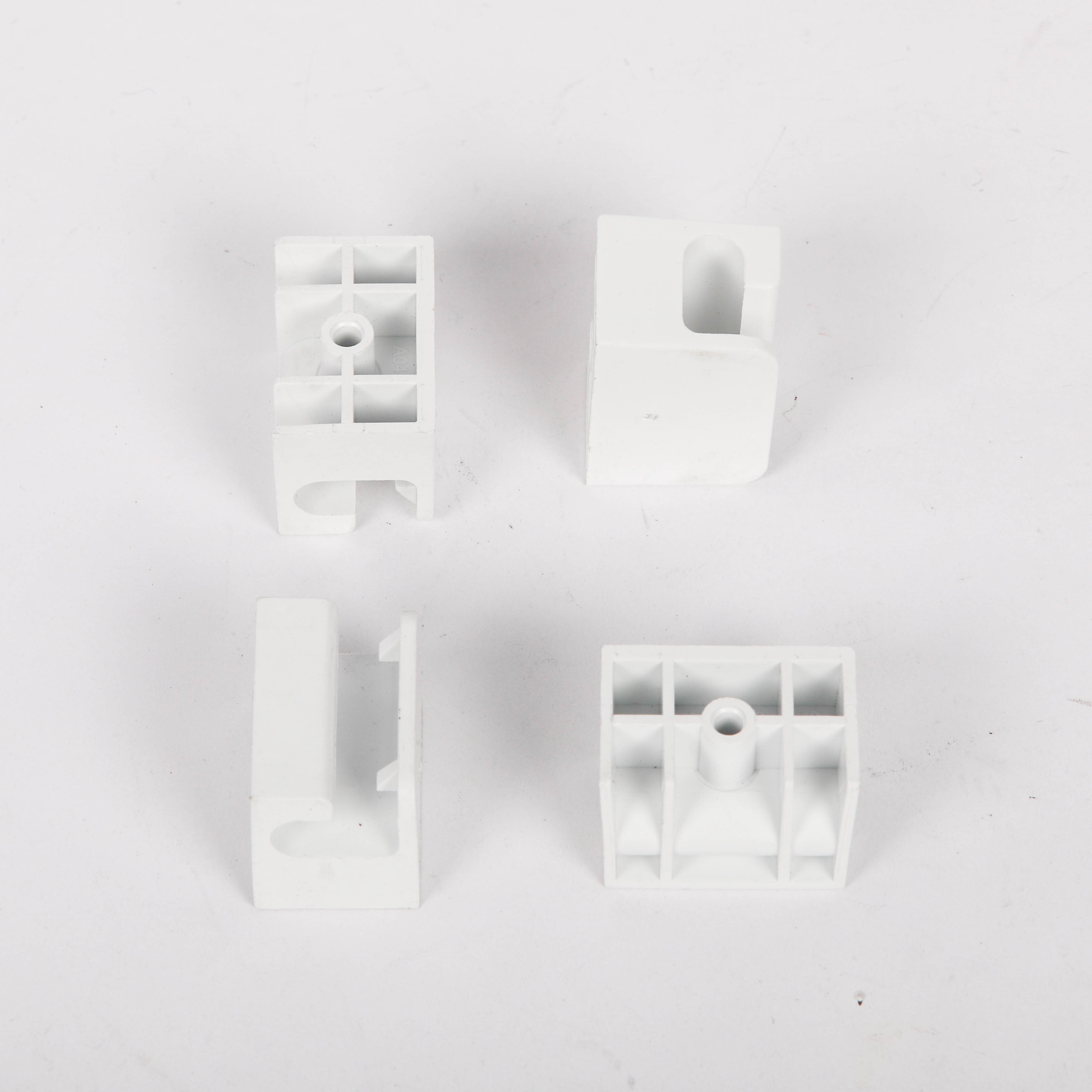 5303918801 RETAINER