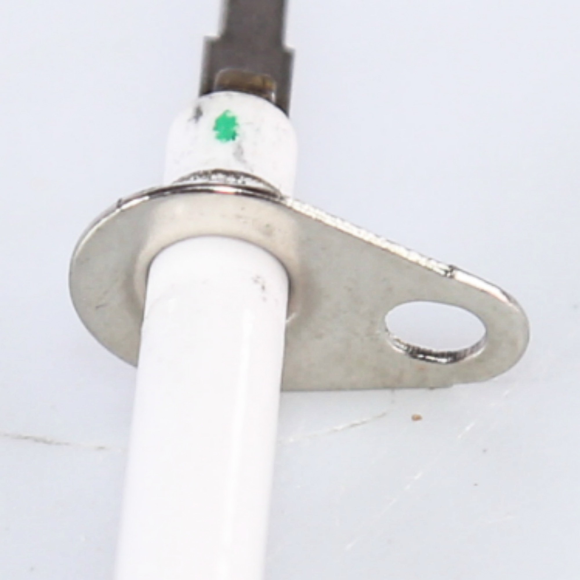 WP9754215 Whirlpool Surface Igniter