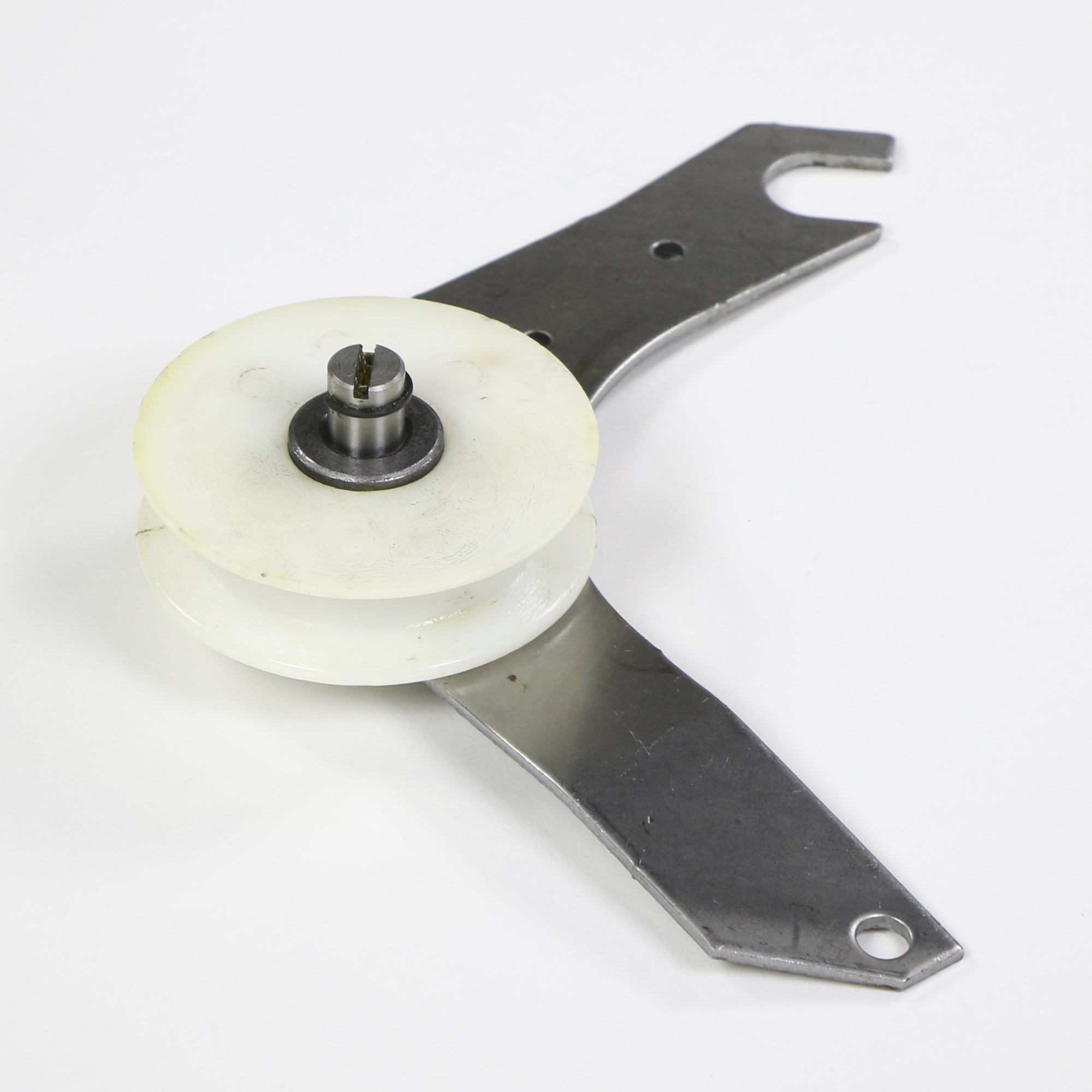 131863007 Frigidaire Washer Idler Pulley Assembly