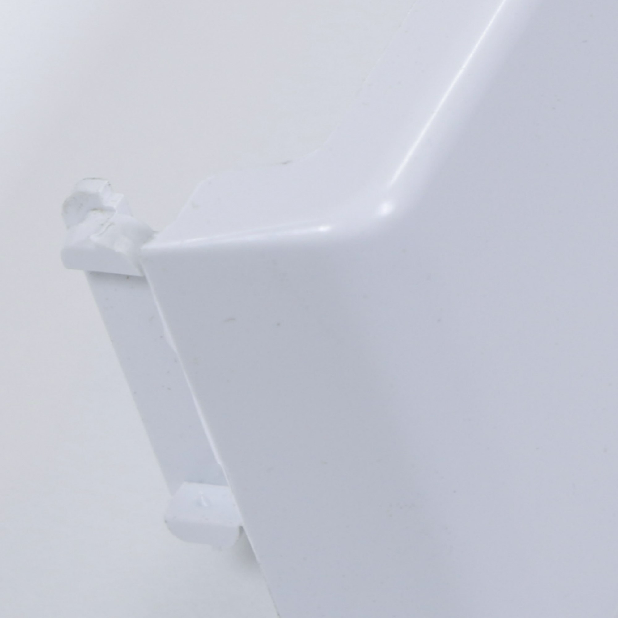 61005474 Whirlpool Shelf Trim Bar