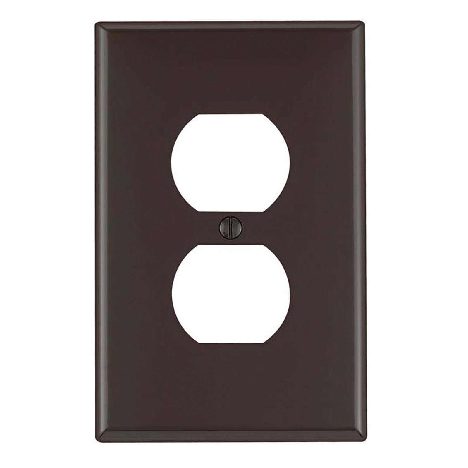67036 PLASTIC STANDARD DUPLEX RECEPTACLE WALL PLATE, BRO