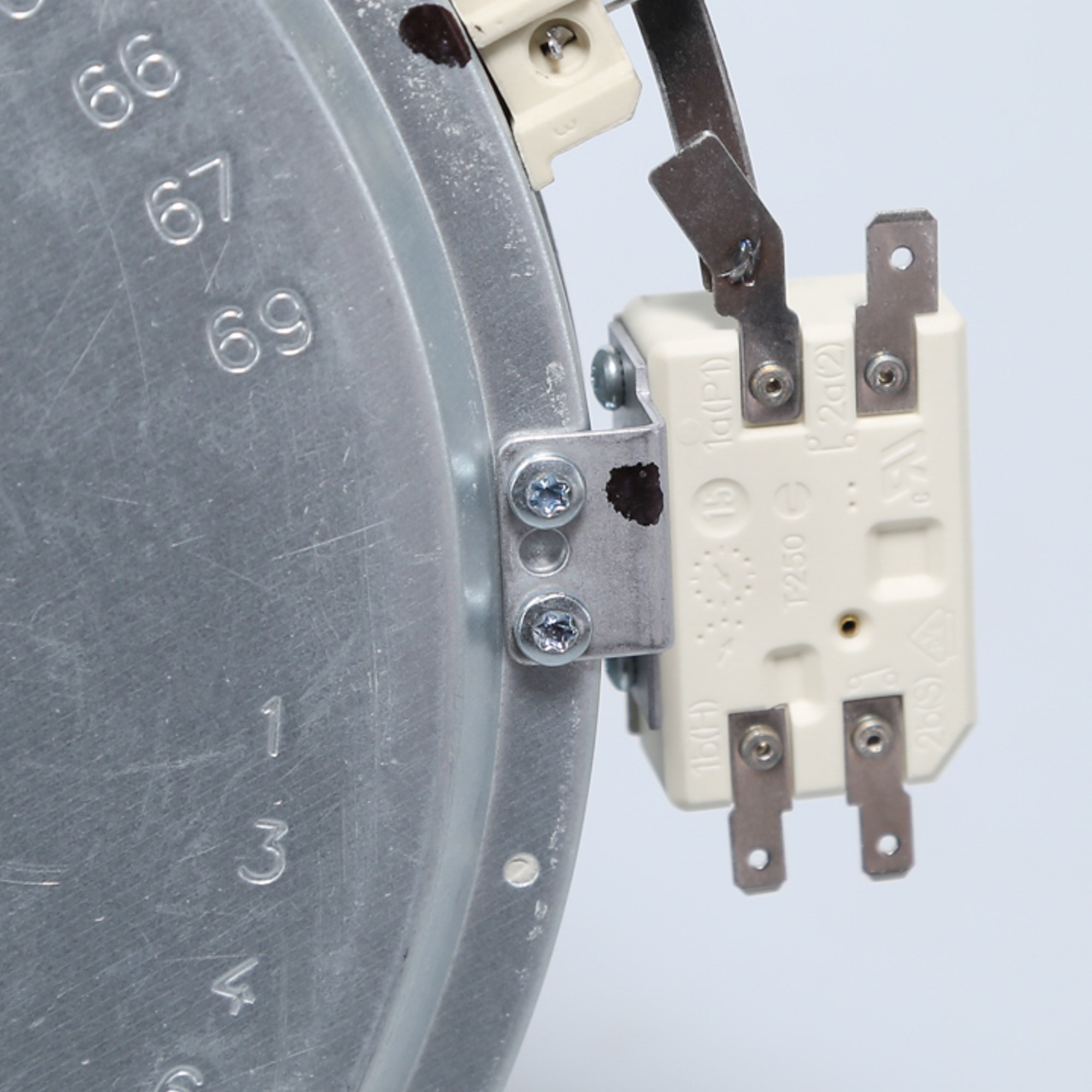WB30T10131 - ELEMENT HALIANT 8 IN