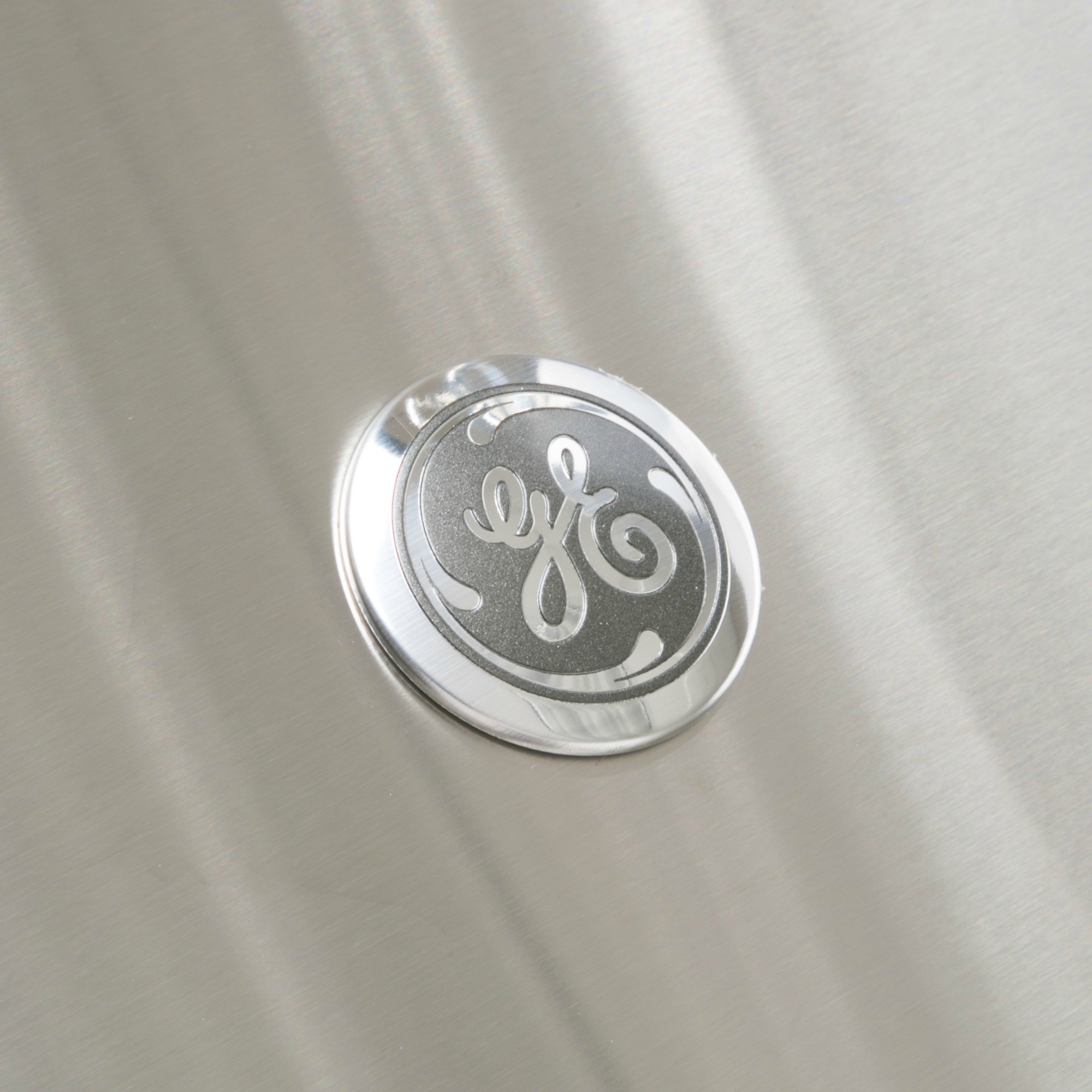 GE Appliances WD34X20469