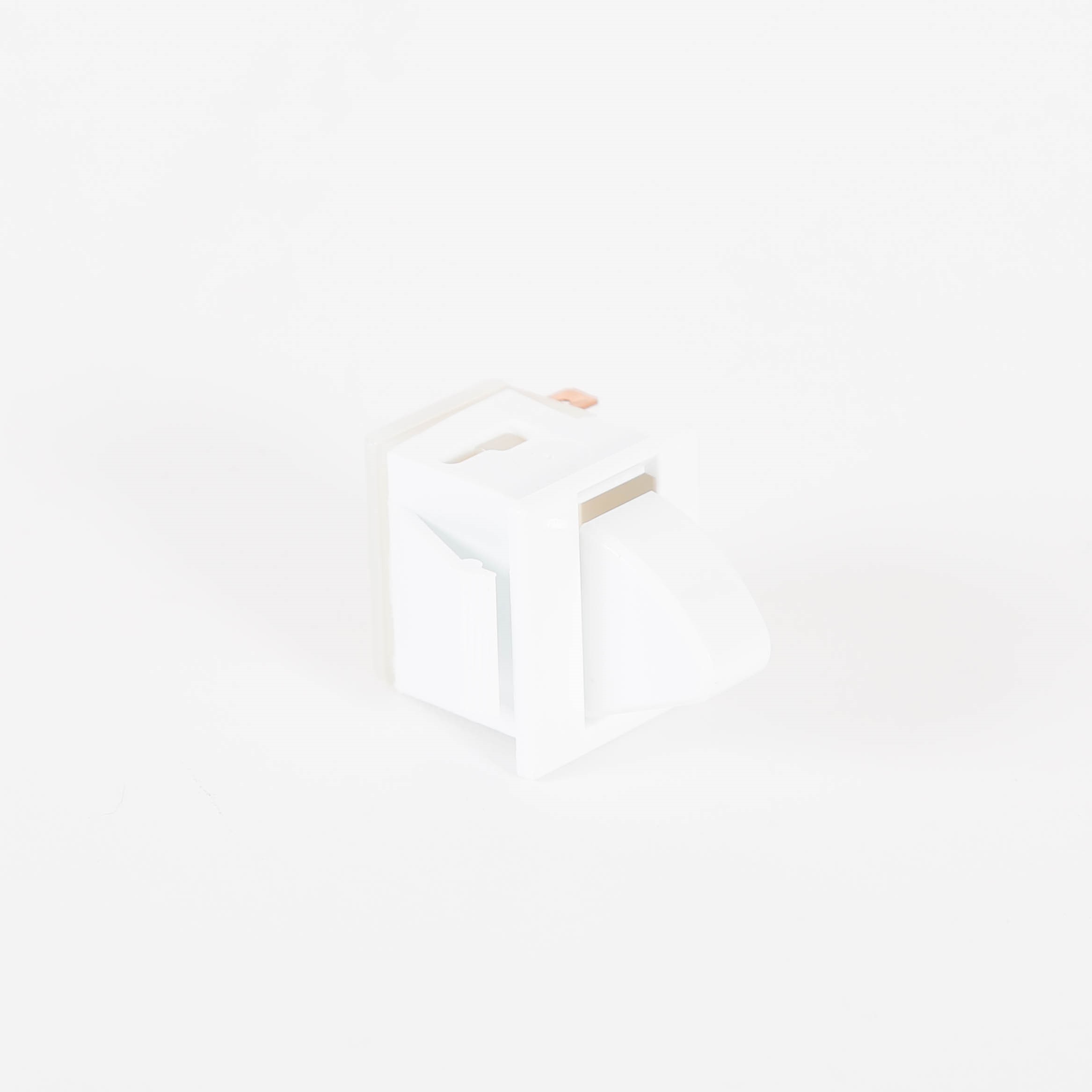 140118119027 SWITCH