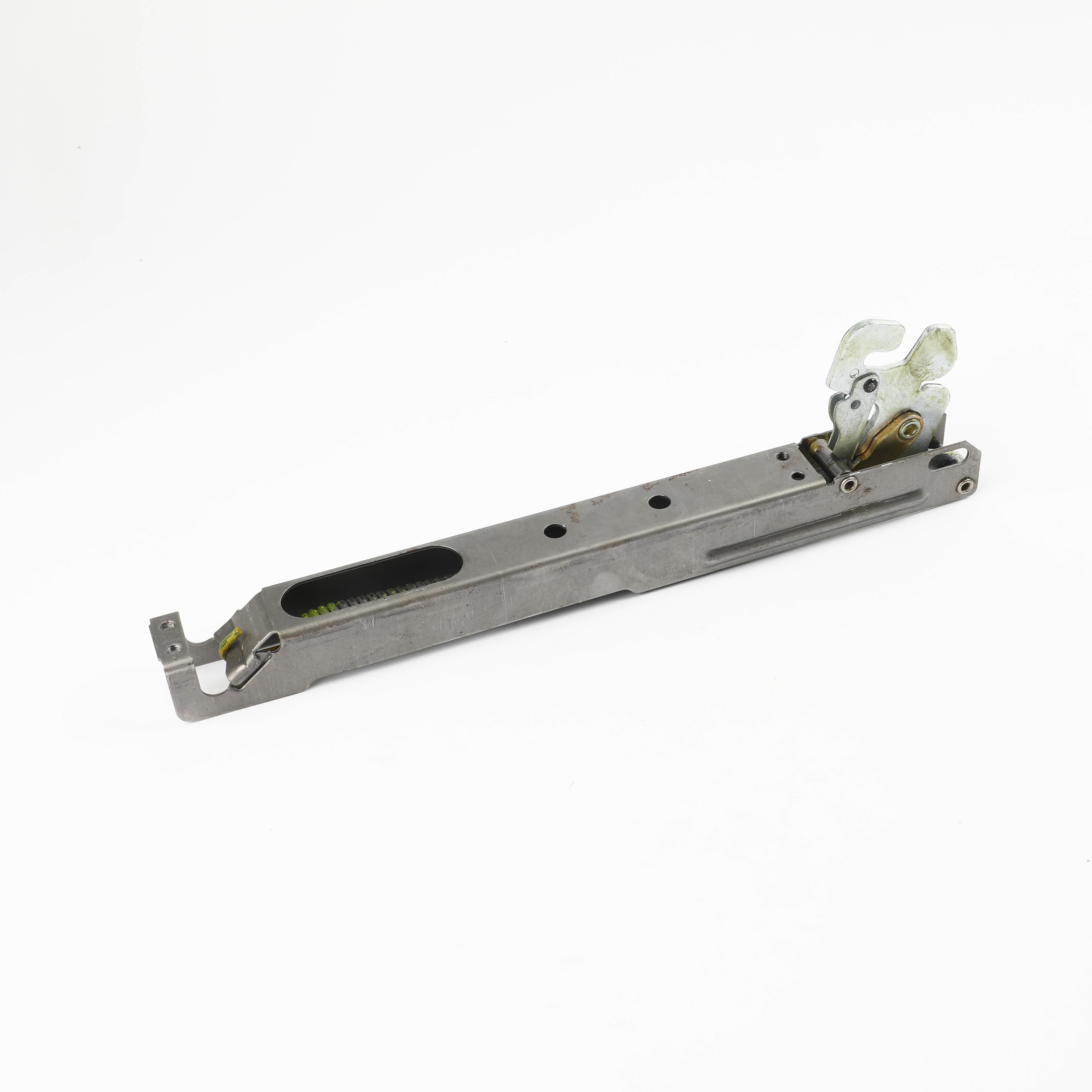 316575960 HINGE