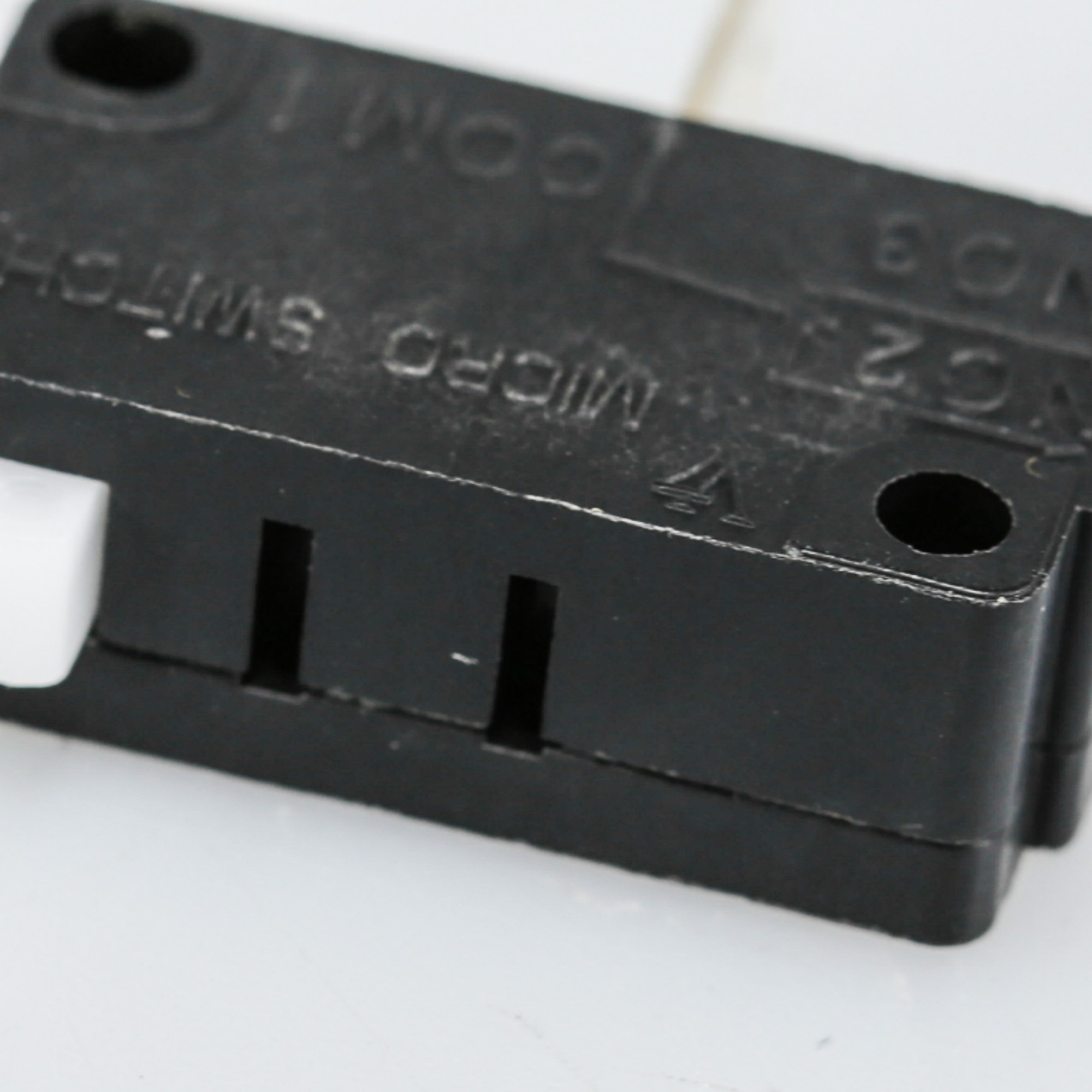 WP8269209 Whirlpool Door Switch