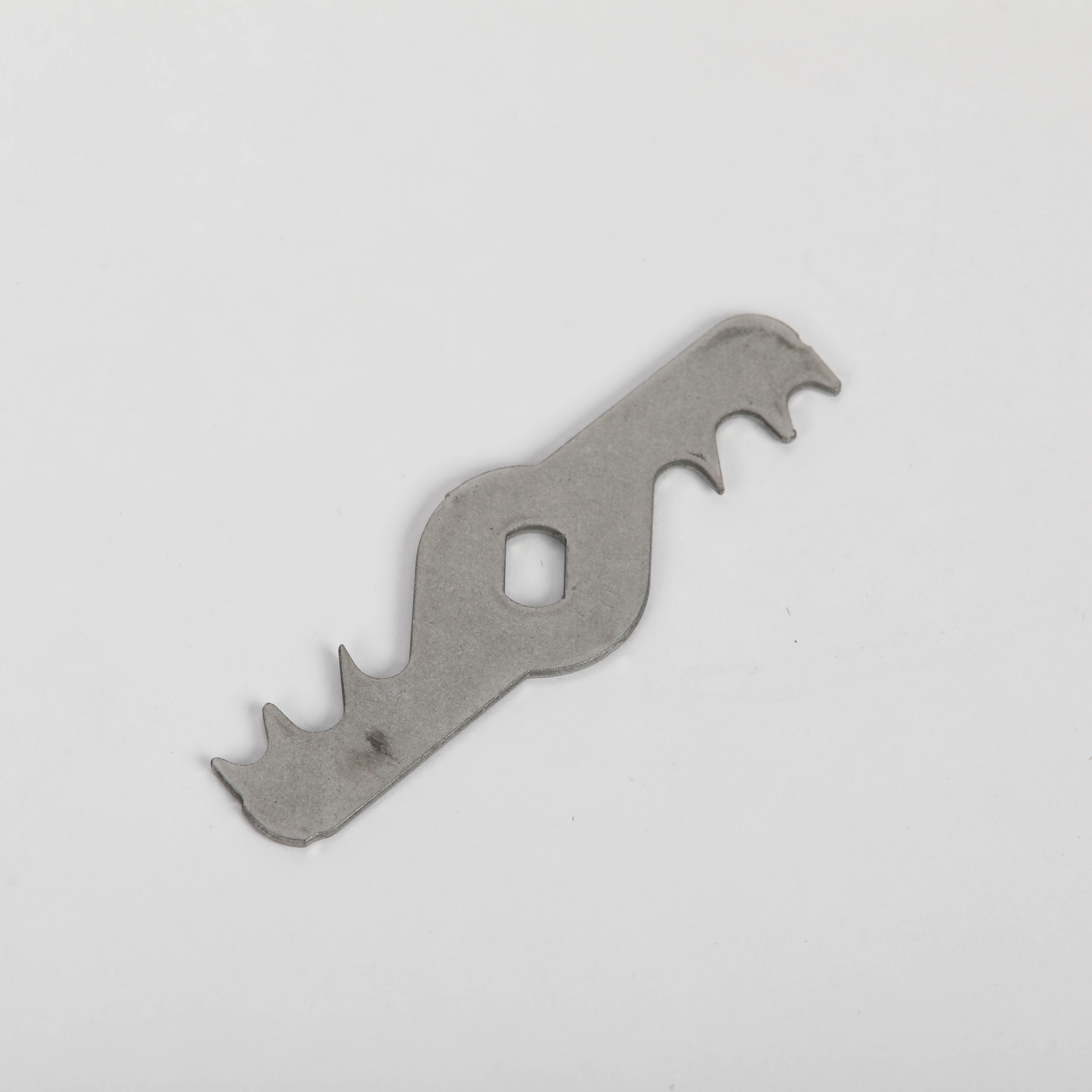 241684109 BLADE MOVING