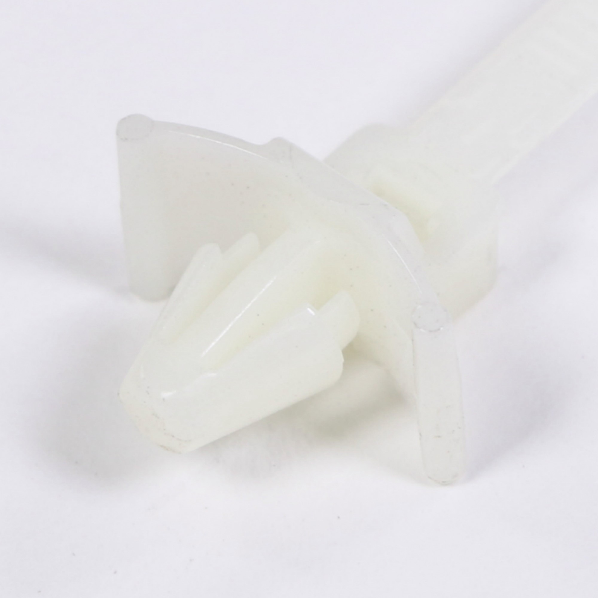 137003500 CABLE TIE