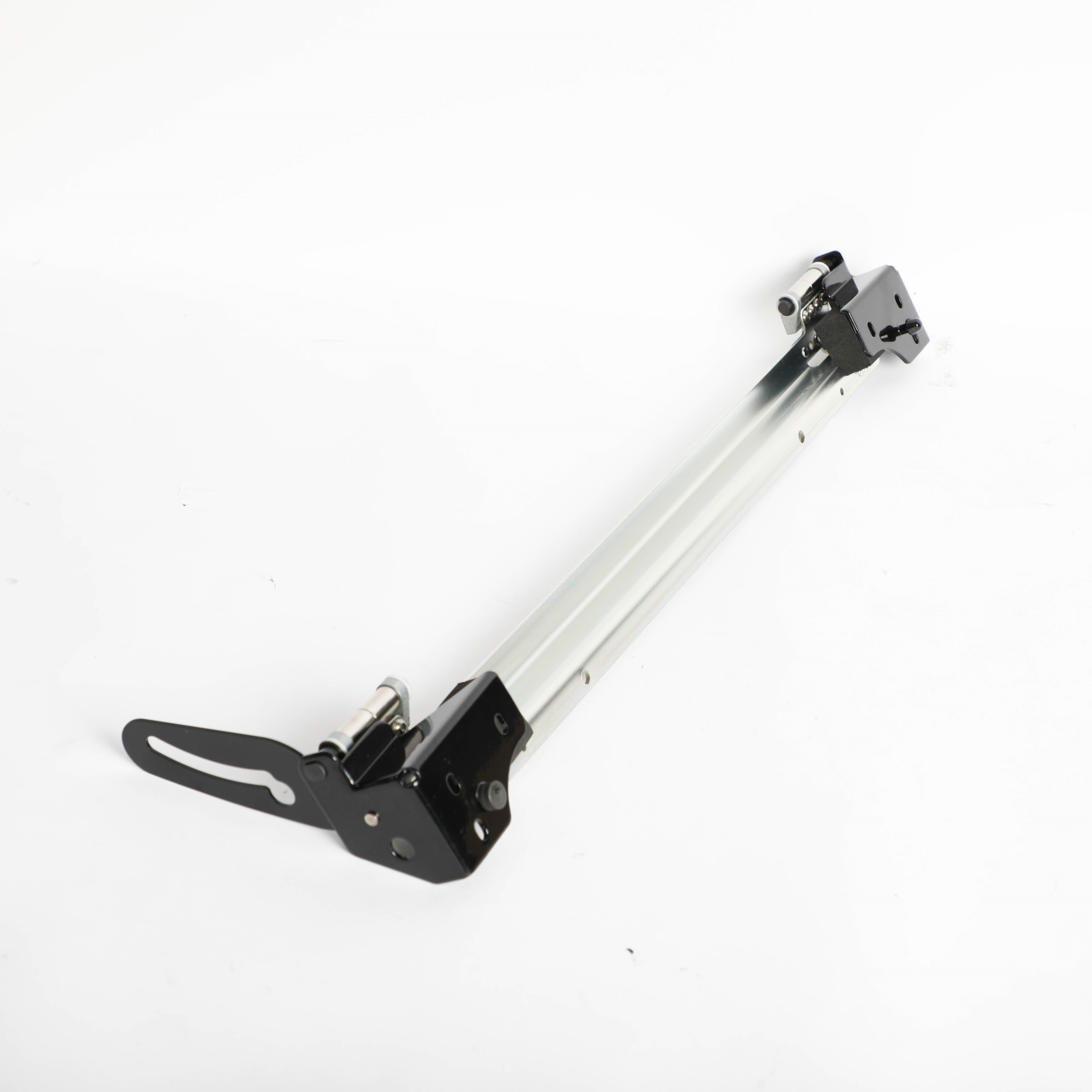 11028195 HINGE