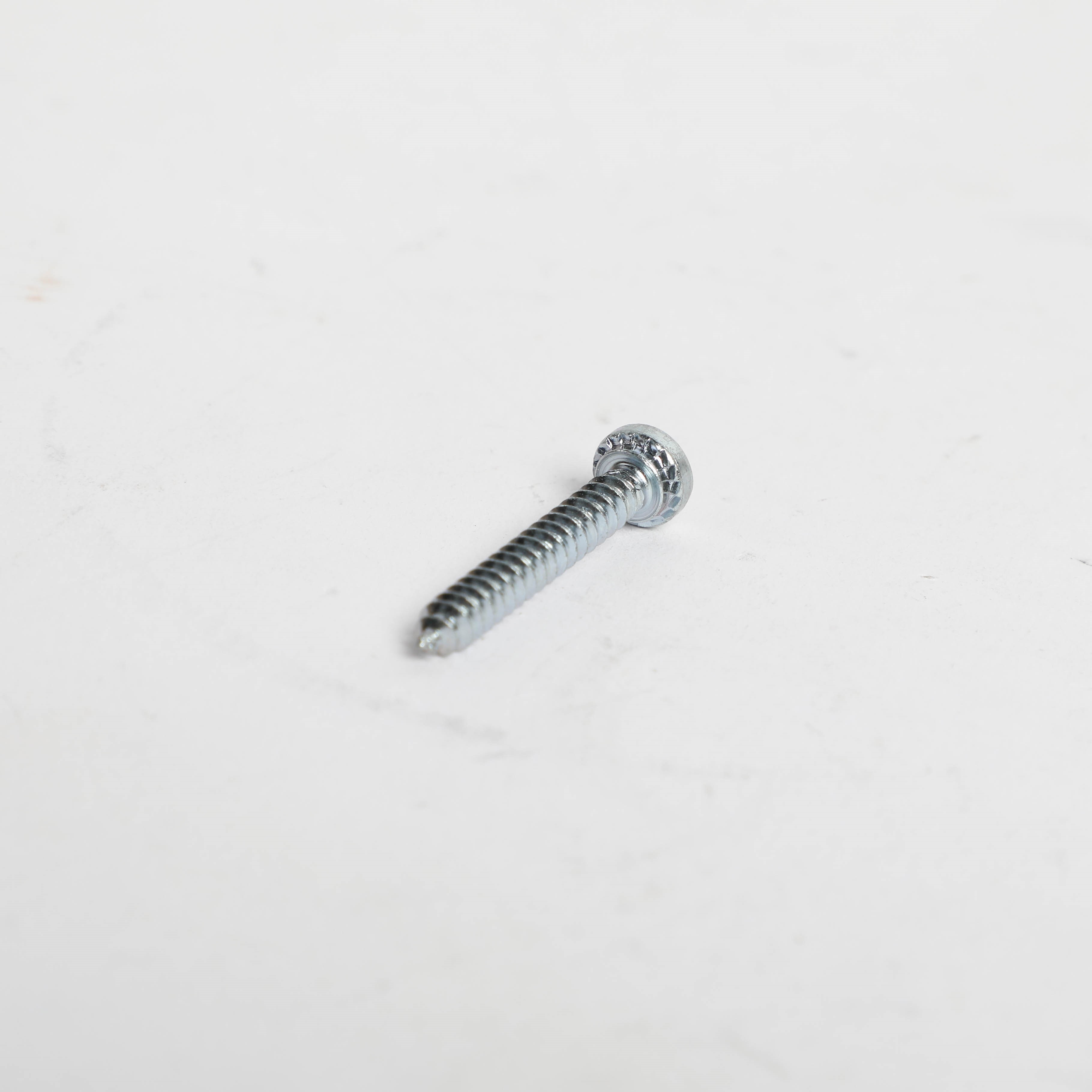 WR01X10629 SCR 8-18 AB HW 1/2 S