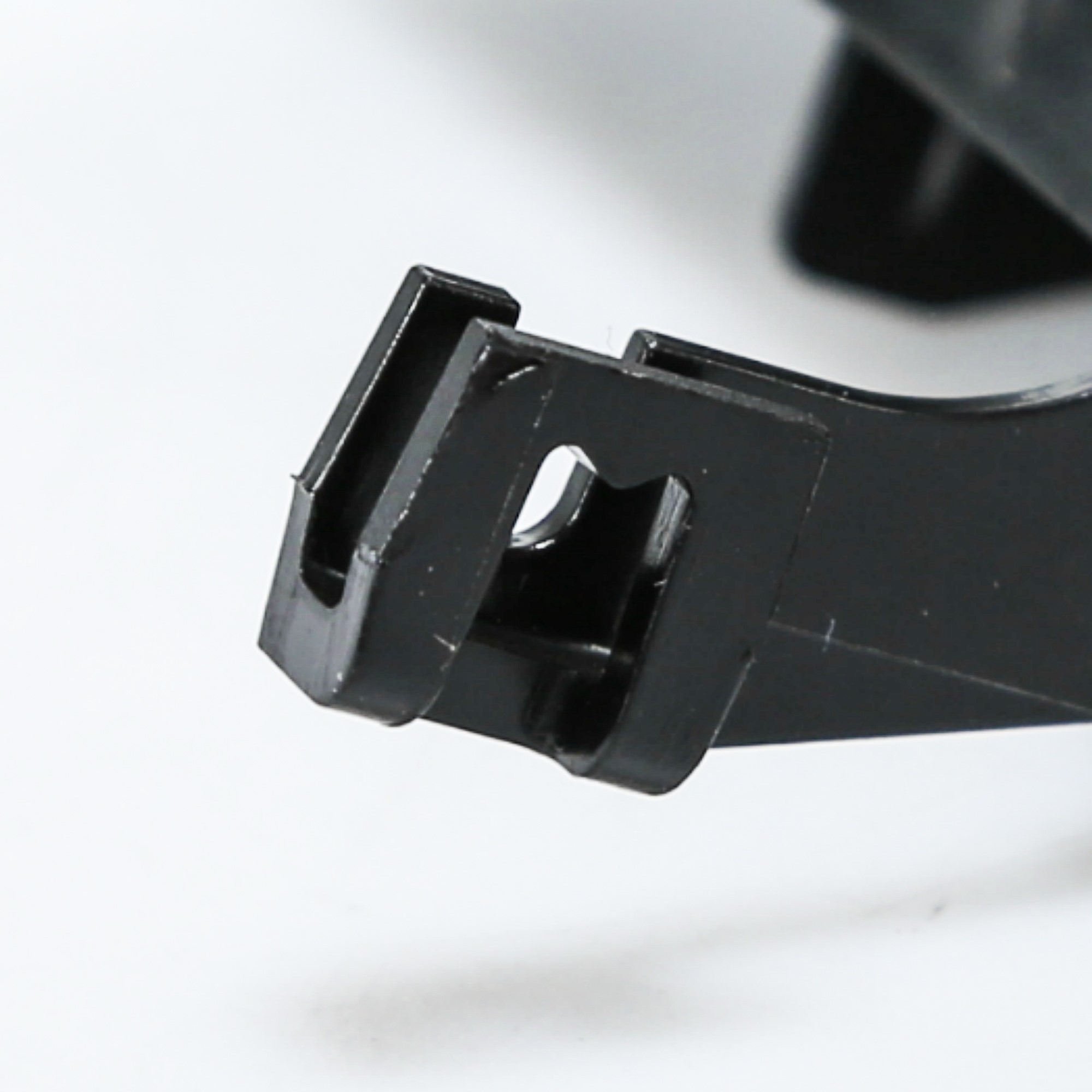WP8534984 - HANDLE