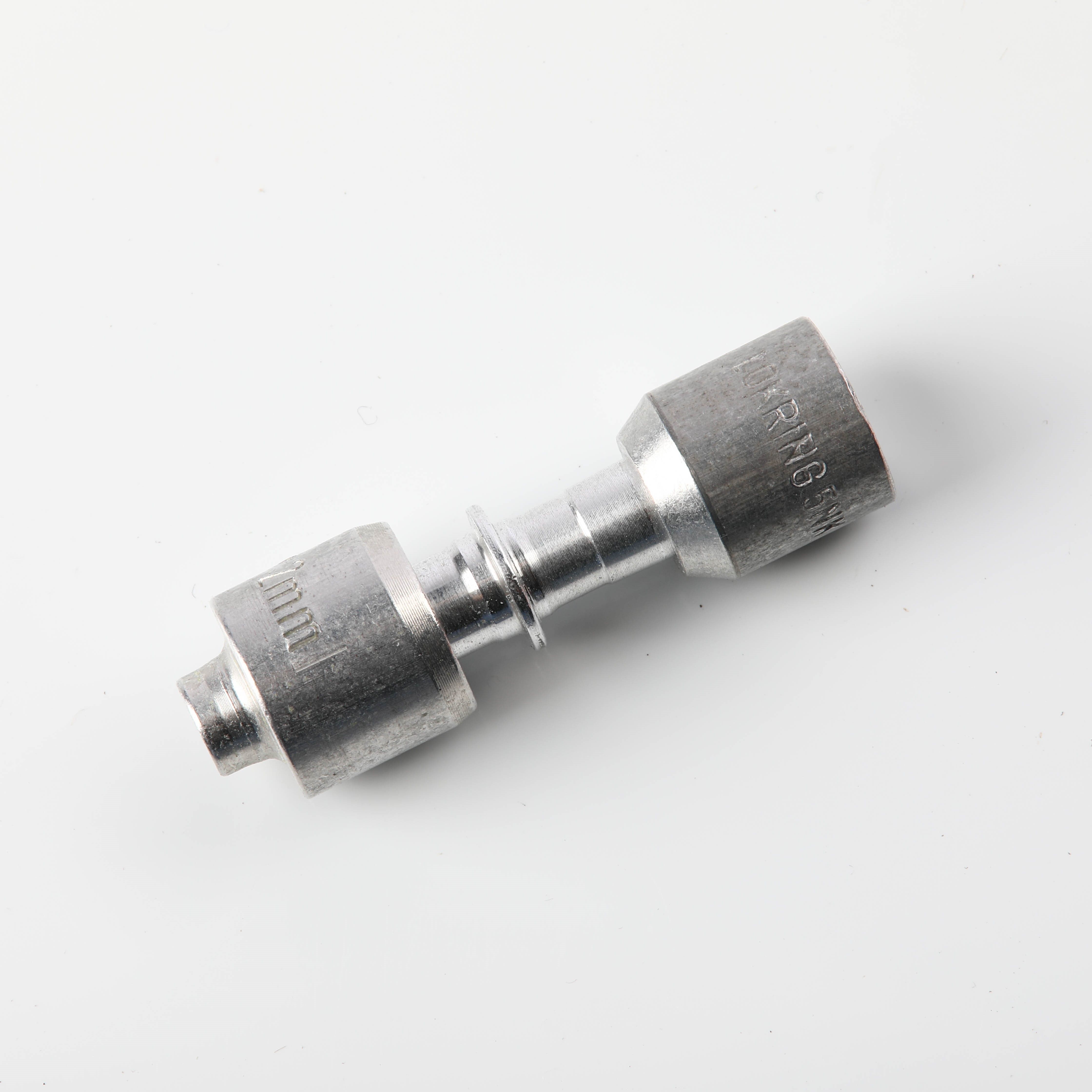 W11690612 COUPLER