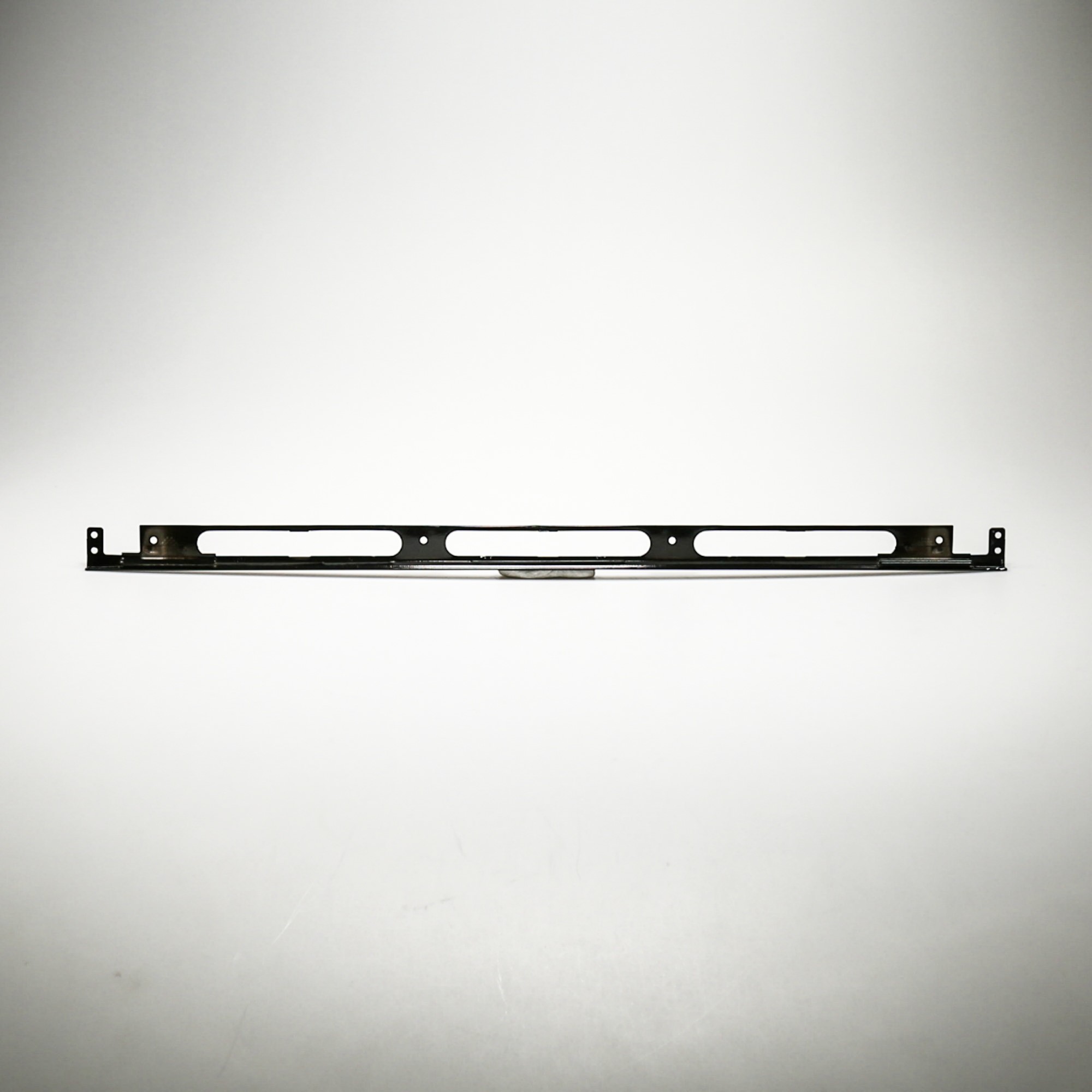 WB07K10232 TRIM BOTTOM ASM